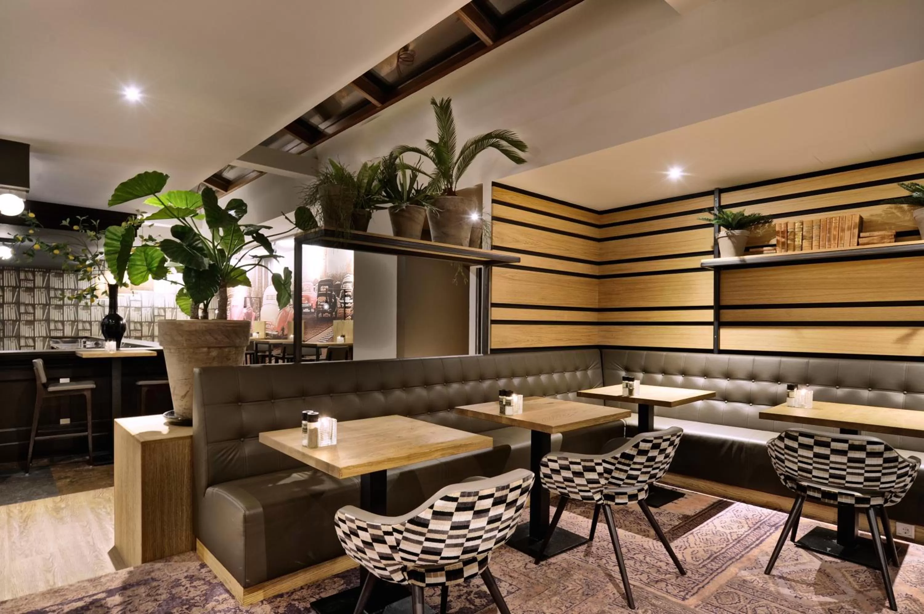 Restaurant/places to eat in Van der Valk Hotel Hilversum/ De Witte Bergen