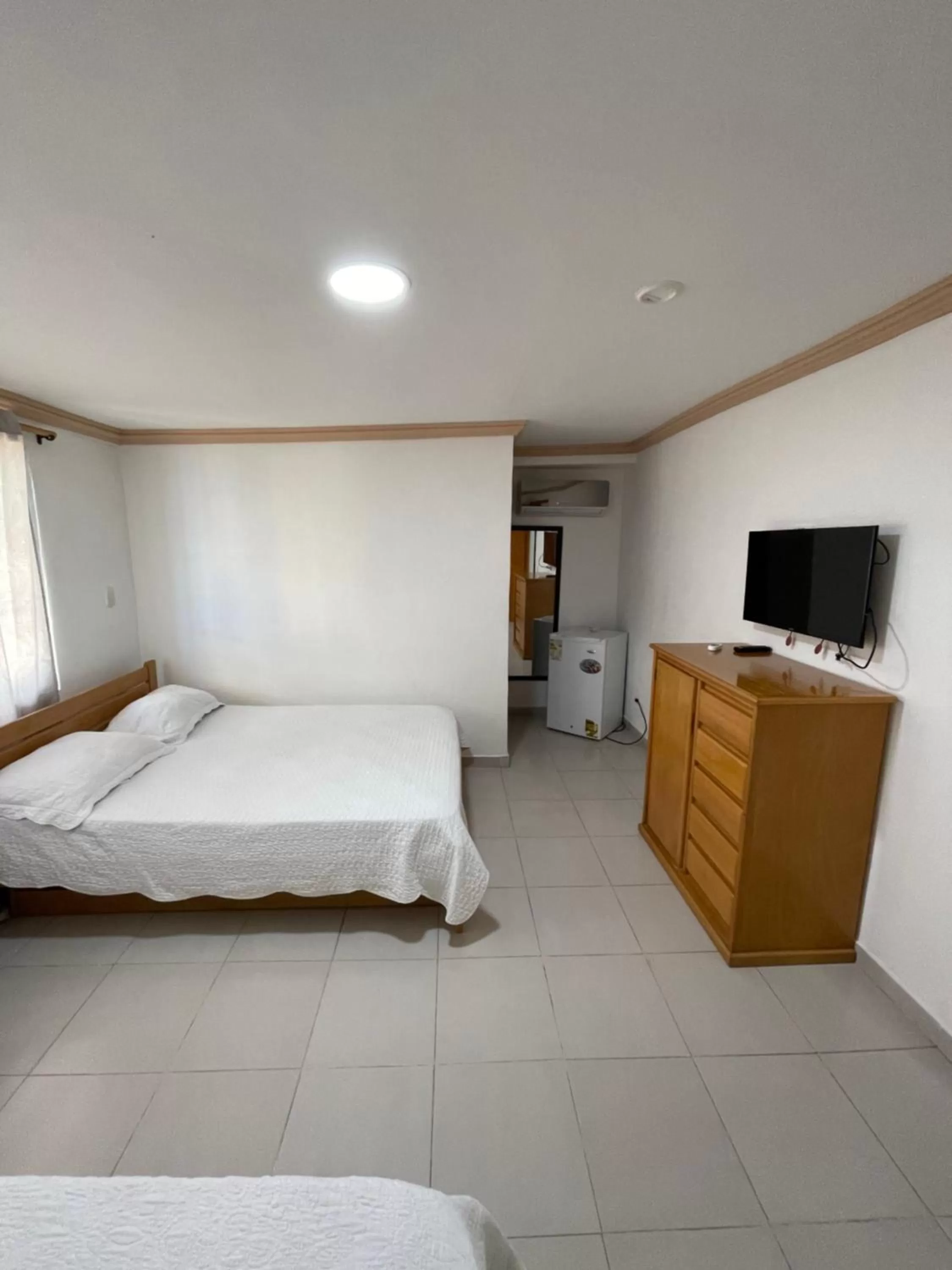 TV/Entertainment Center in Posada Yasa sarie bay