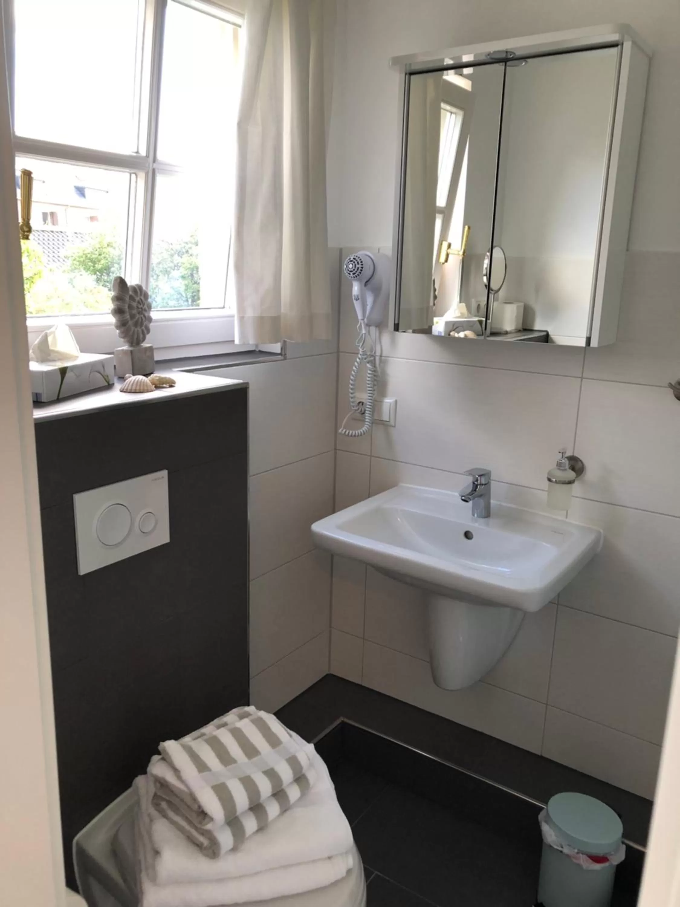 Bathroom in Hotel garni Seeluft Büsum