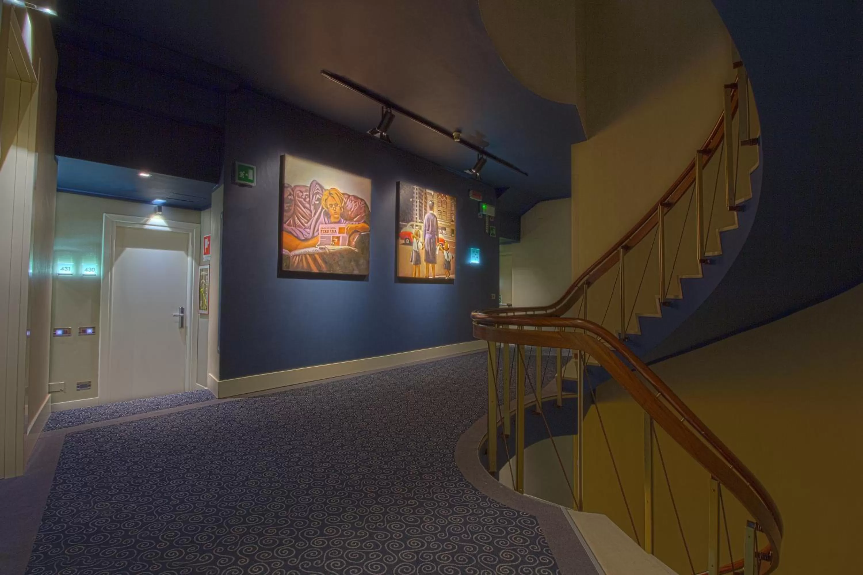 Activities in Hotel Touring