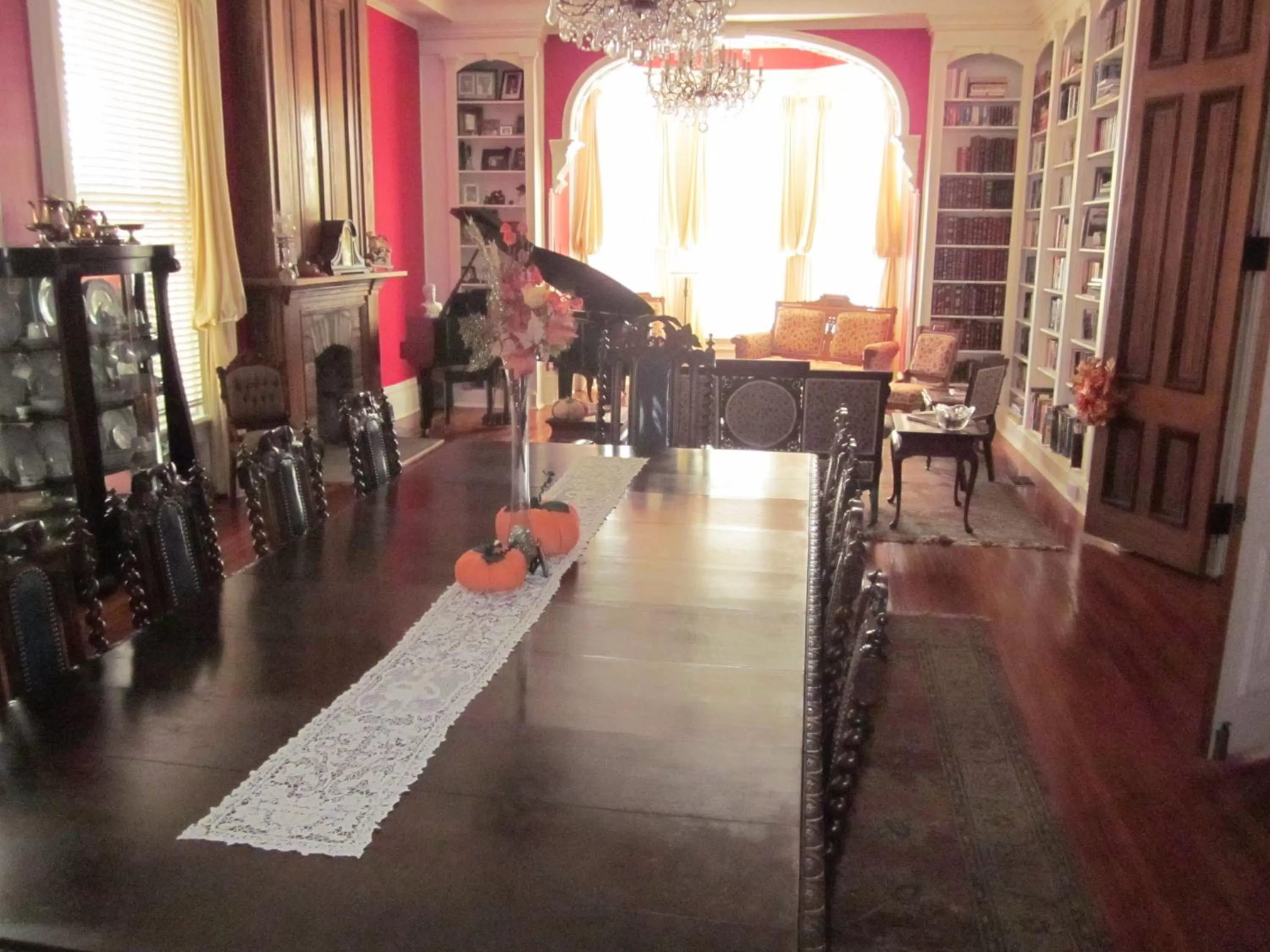 Dining area in Baer House Inn