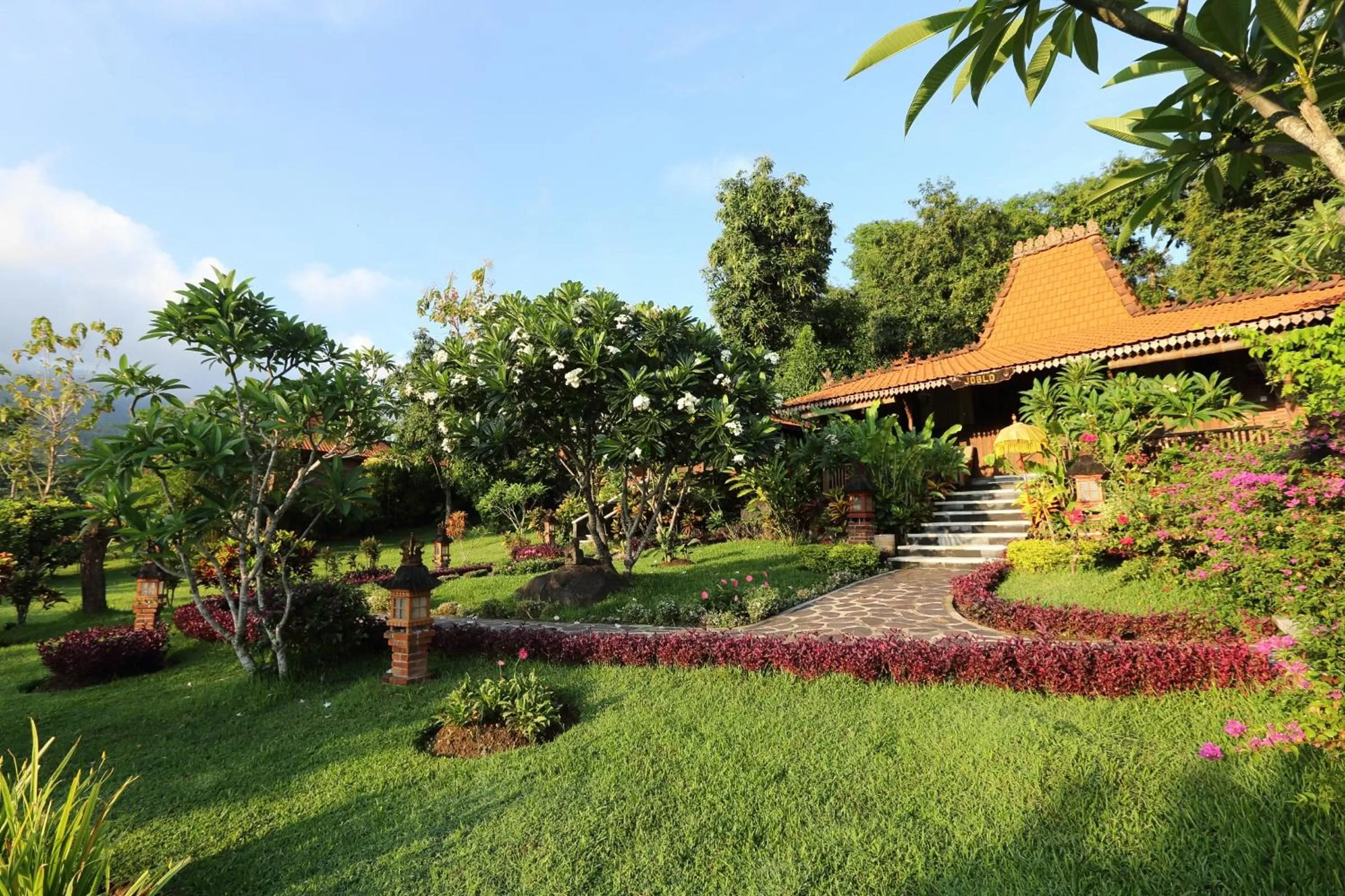 Property building in Shanti Natural Panorama View Hotel