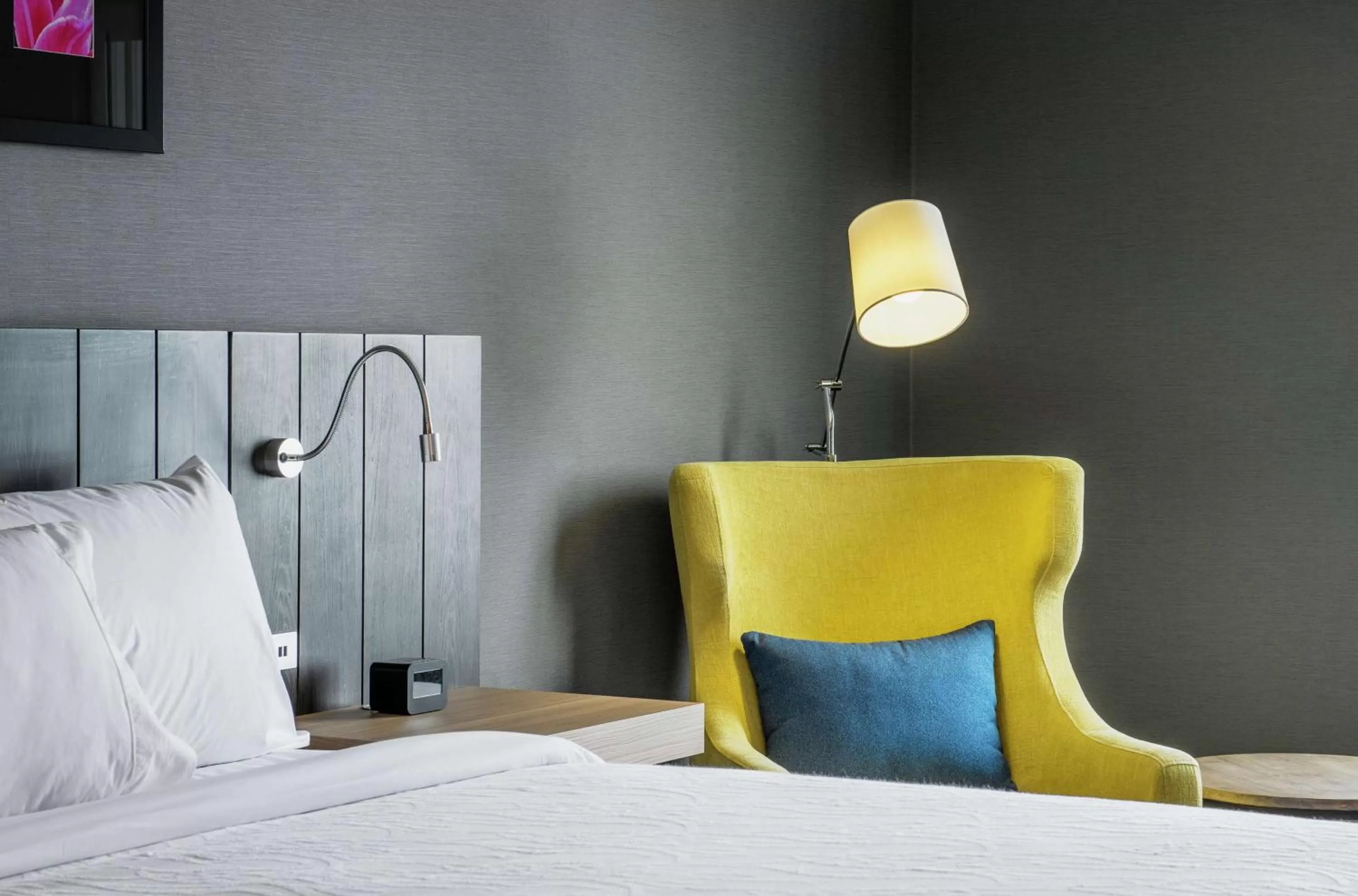 Bed in Hilton Garden Inn Winnipeg South