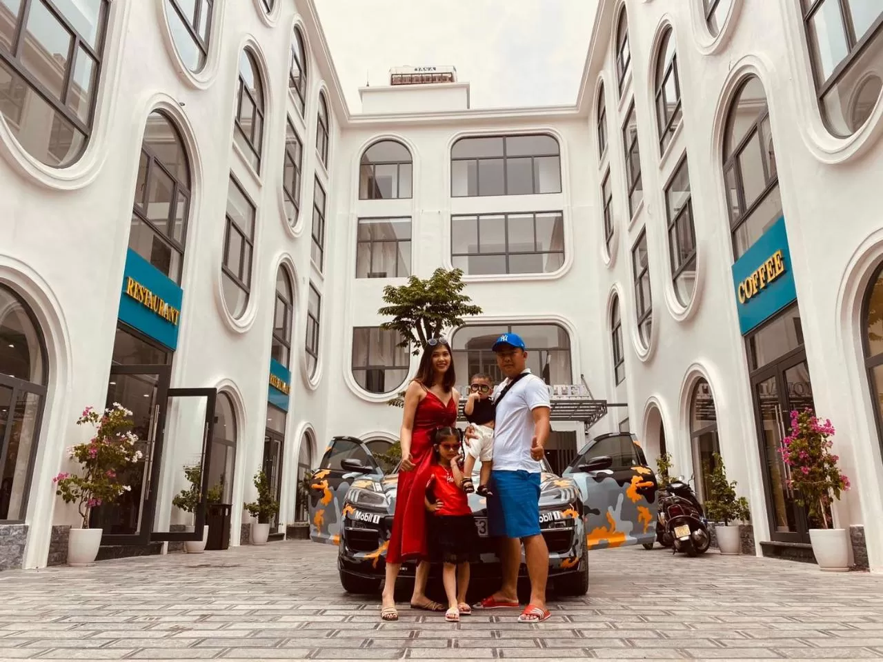 group of guests in MOMALI Hotel Ninh Binh