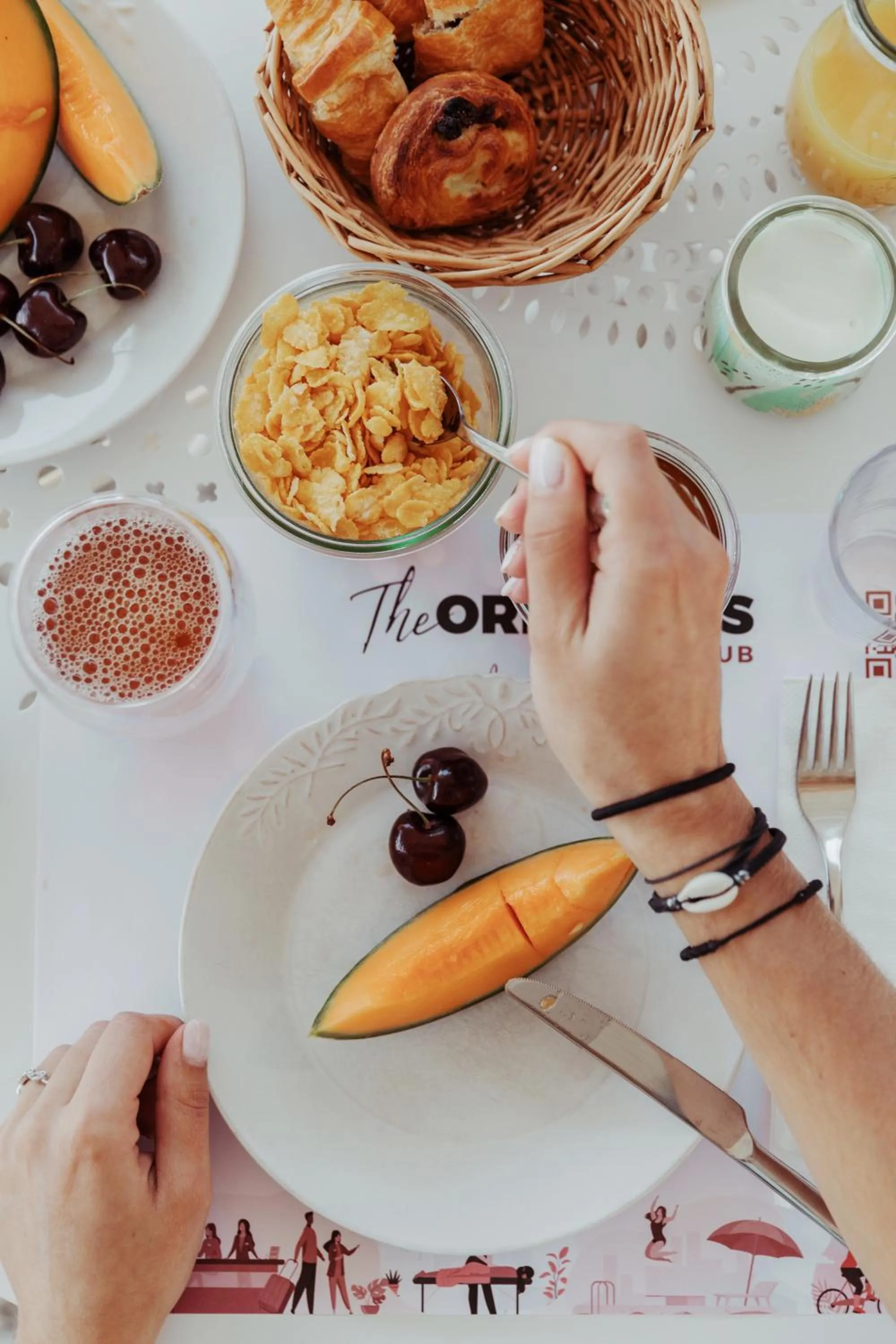 Breakfast in Mas des Romarins, The Originals Relais