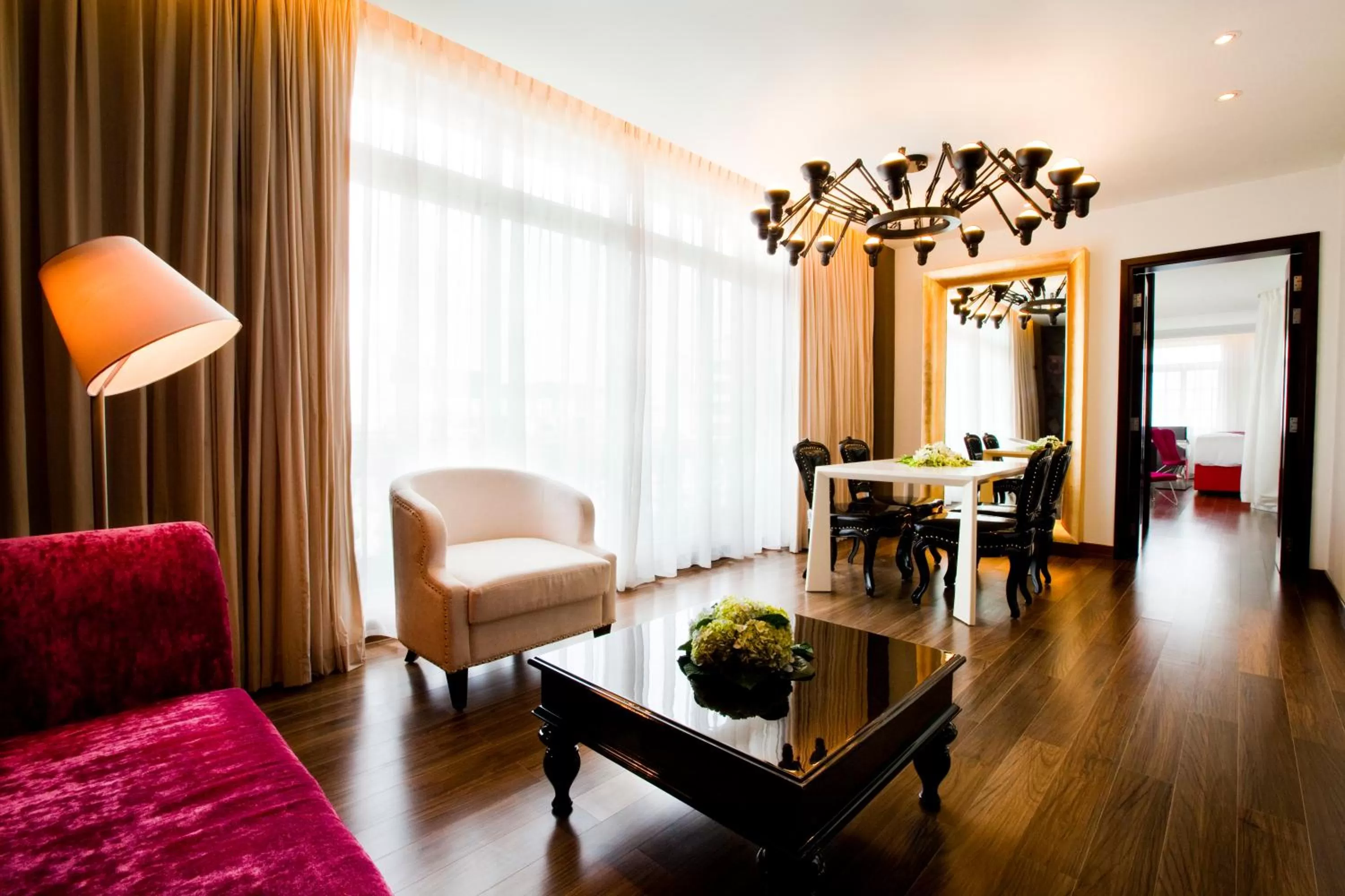 Living room in Hotel de l'Opera Hanoi - MGallery