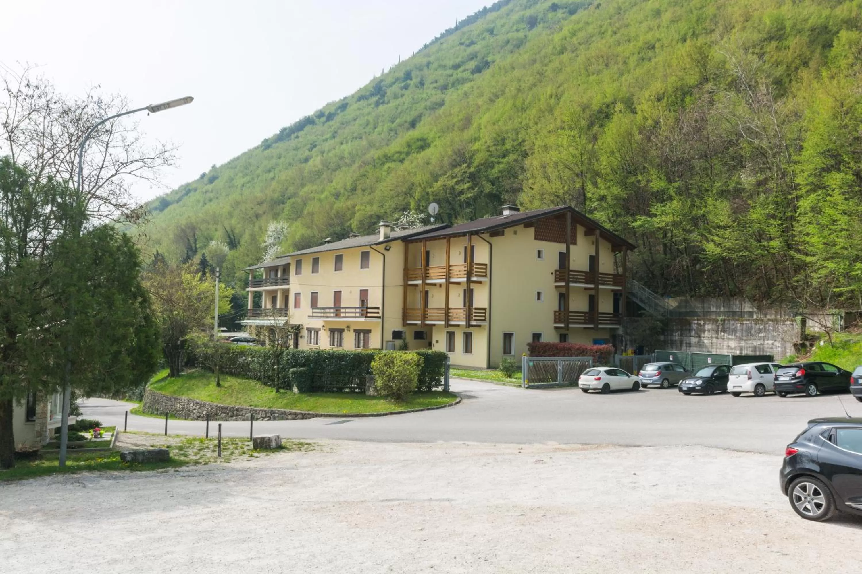 Property Building in Albergo Dalla Mena