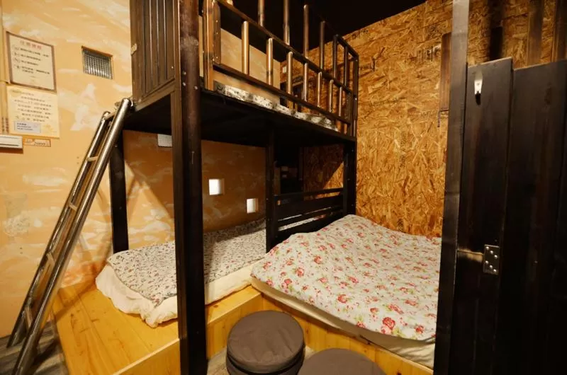 Bed in Sha Feng Lu Dian