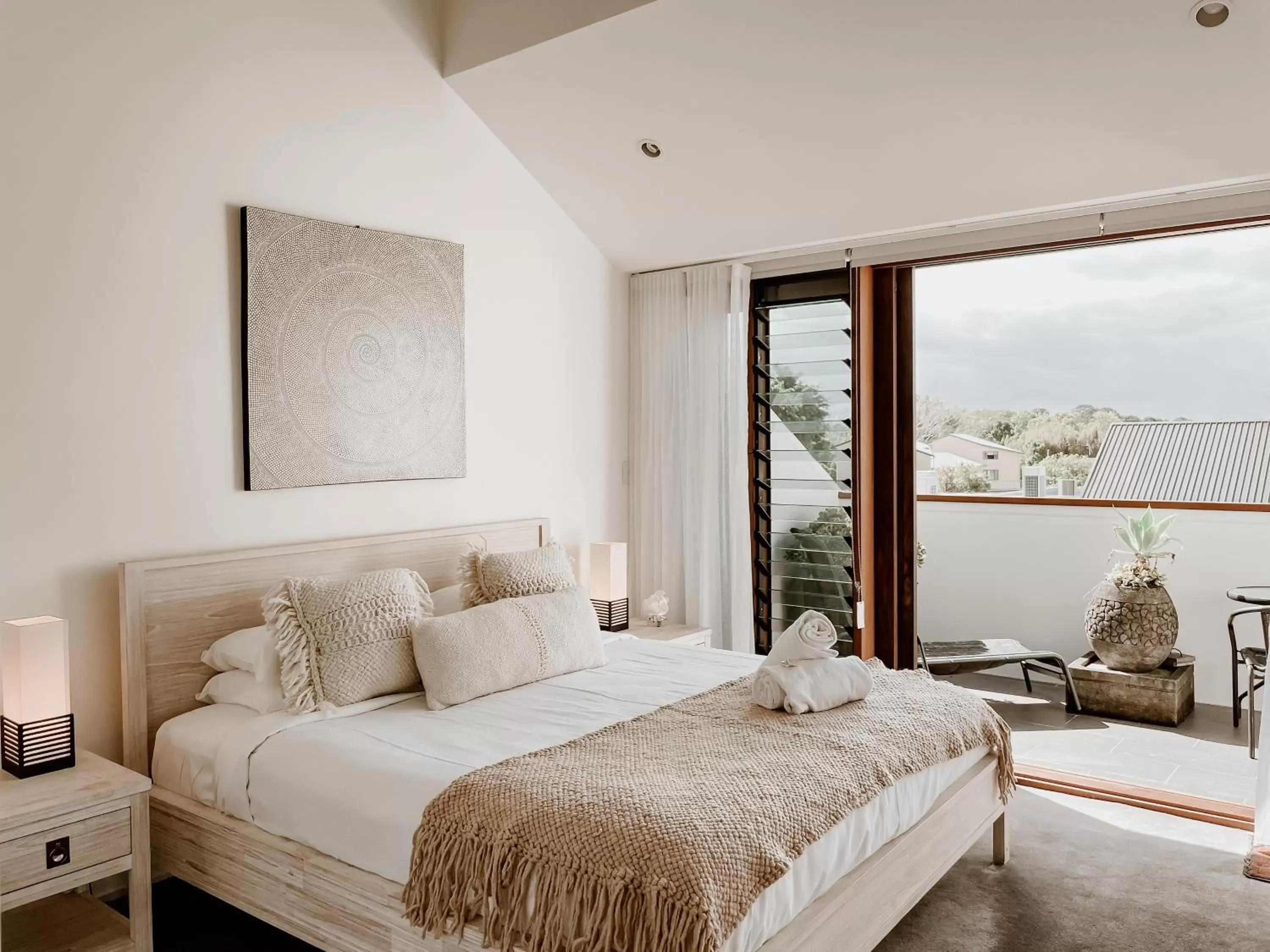 Three-Bedroom Apartment with Pool View - Butter Factory #1 in Byron Butter Factory Apartments Three-Bedroom Apartment with Pool View - Butter Factory #1 in Byron Butter Factory Apartments