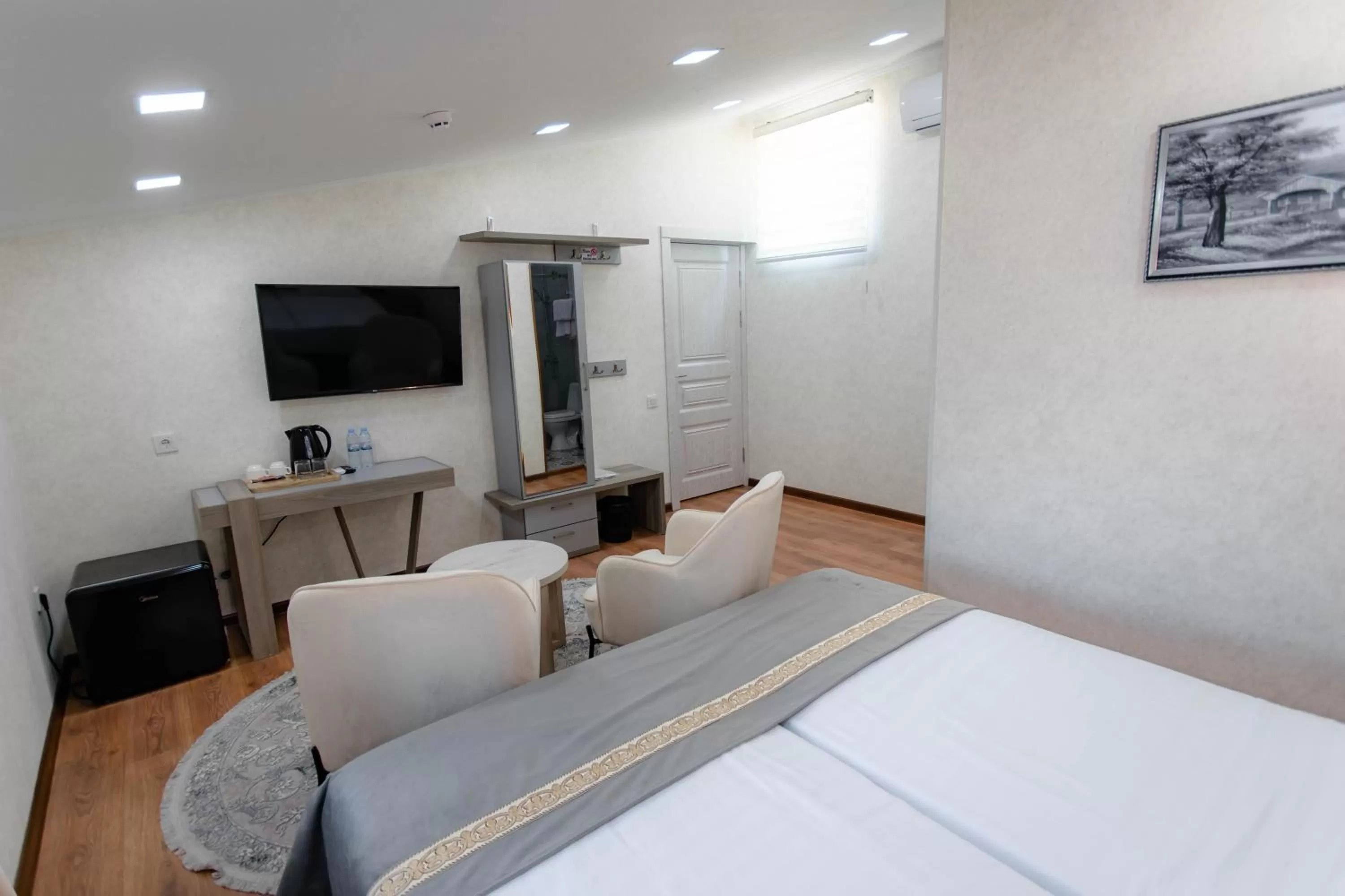 Registon Saroy Hotel