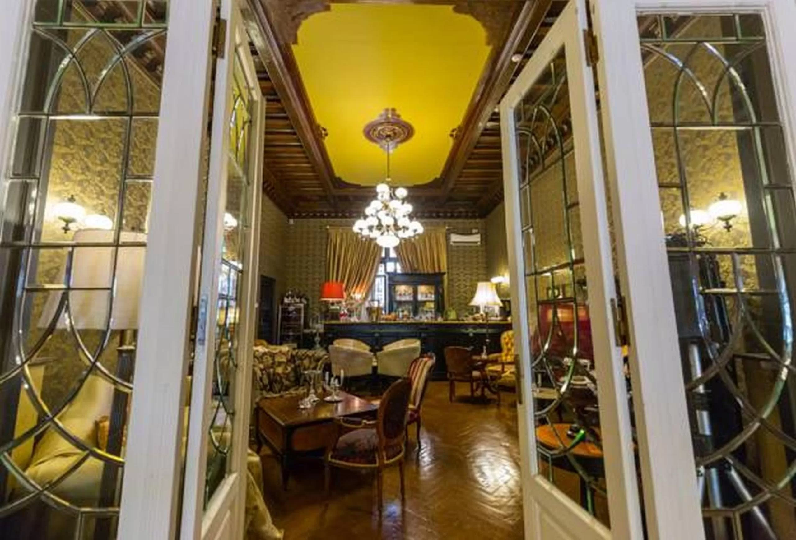 Lounge or bar in Grand Boutique Hotel