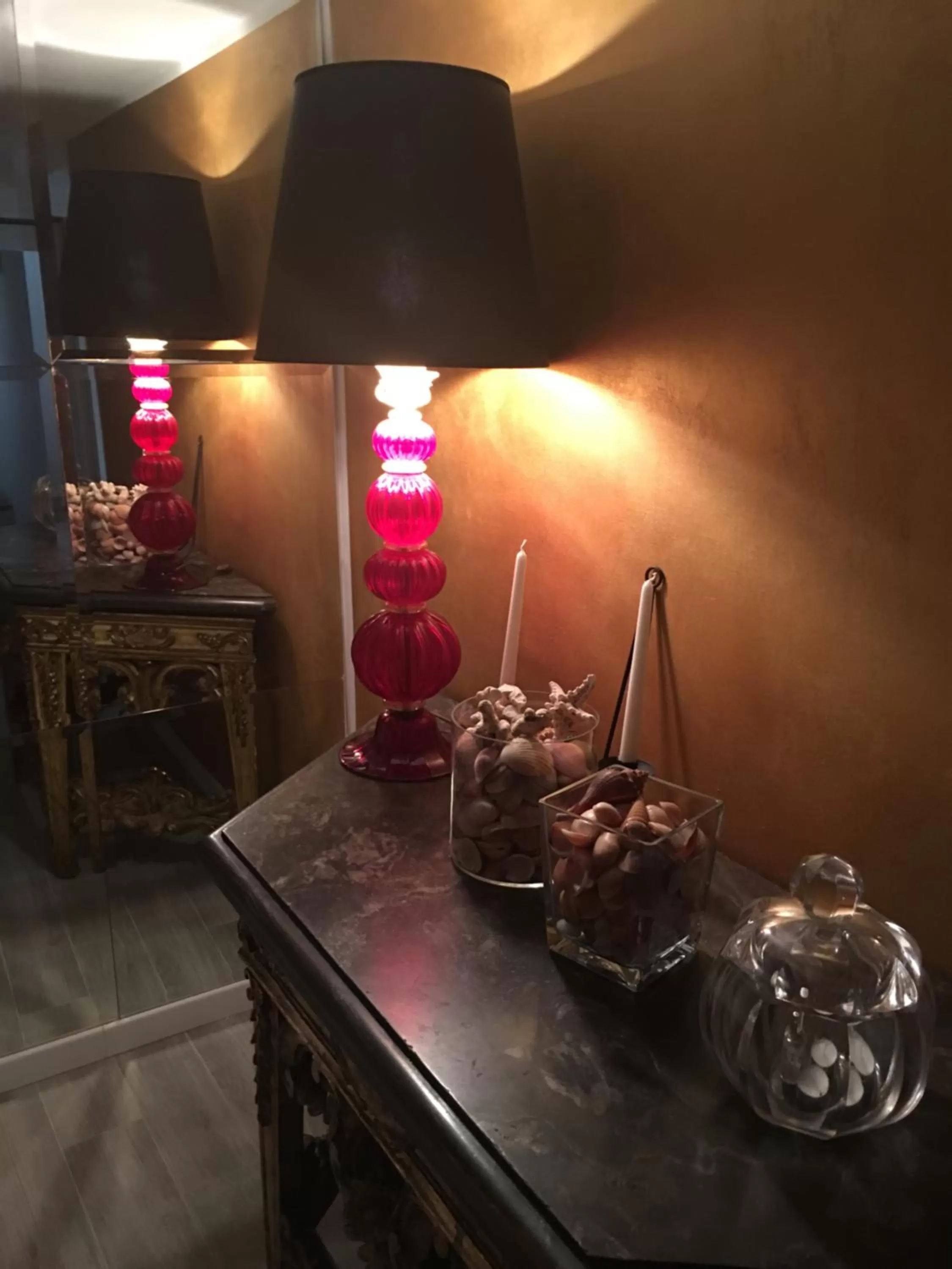 Decorative detail in Velamica Resort