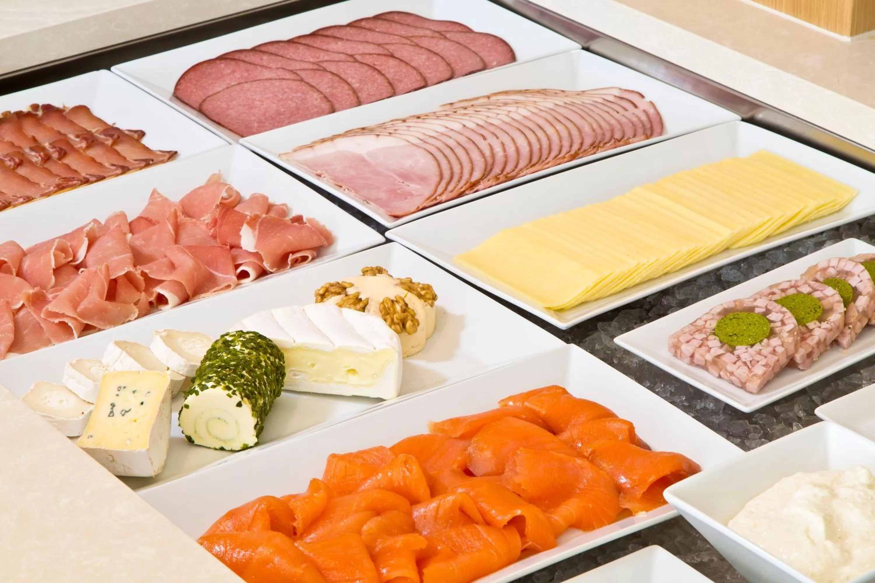 Buffet breakfast in Hotel Maximilian - Stadthaus Penz