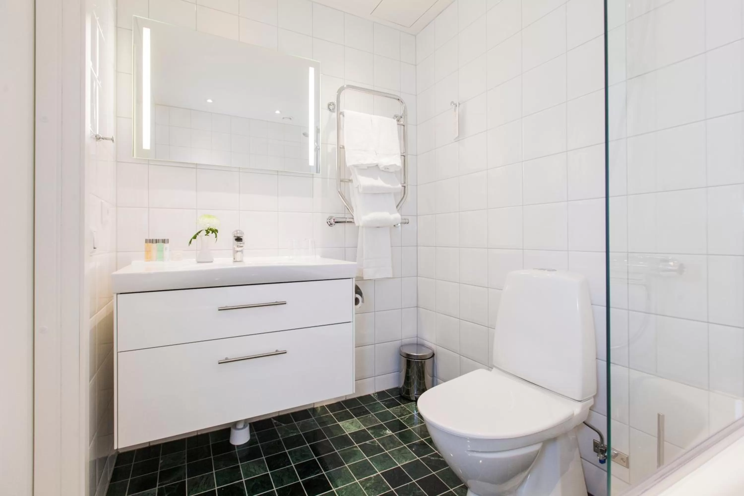 Toilet in Elite Palace Hotel & Spa