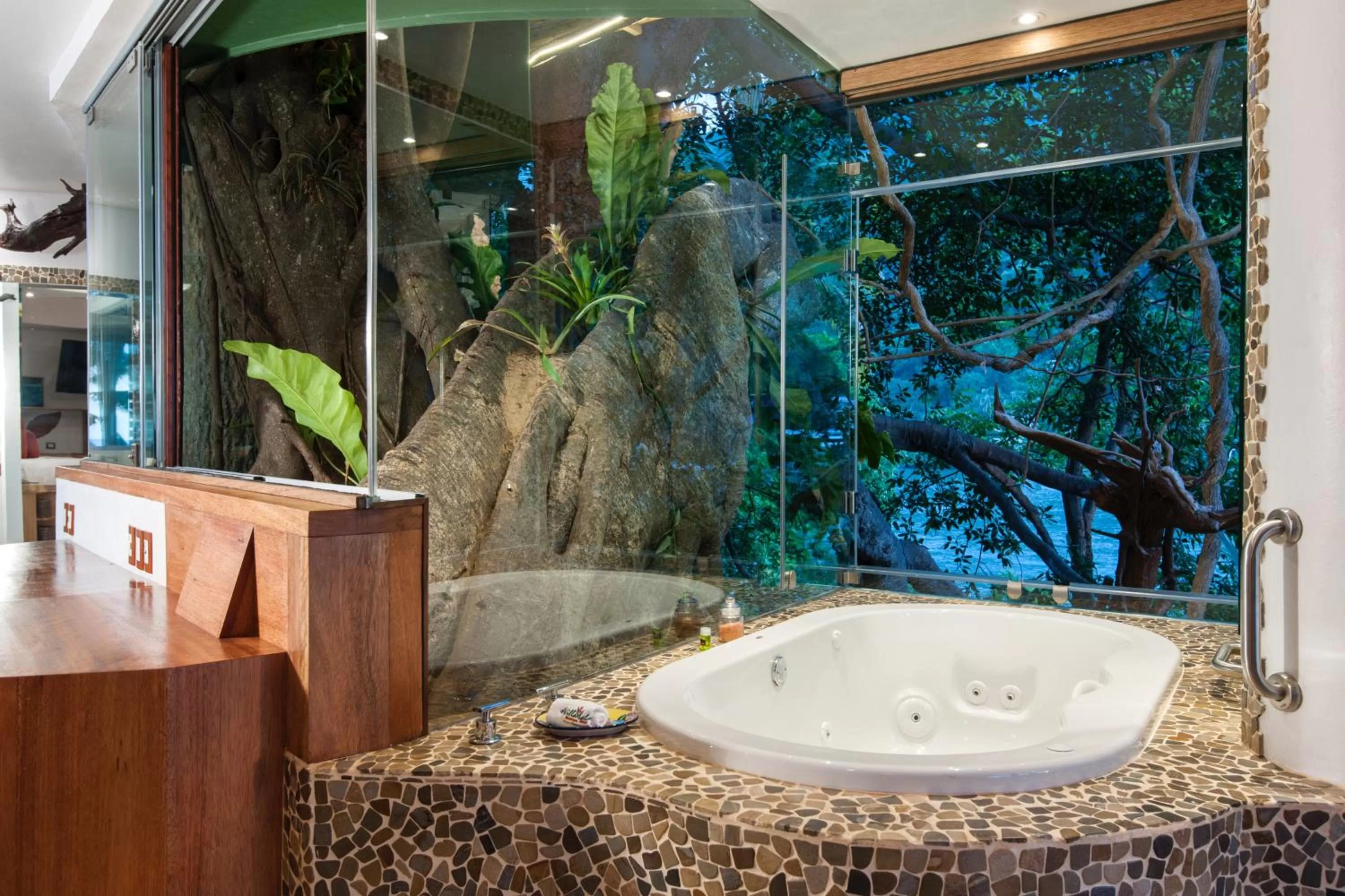 Hot Tub in Villa Lala Boutique Hotel Adults Only