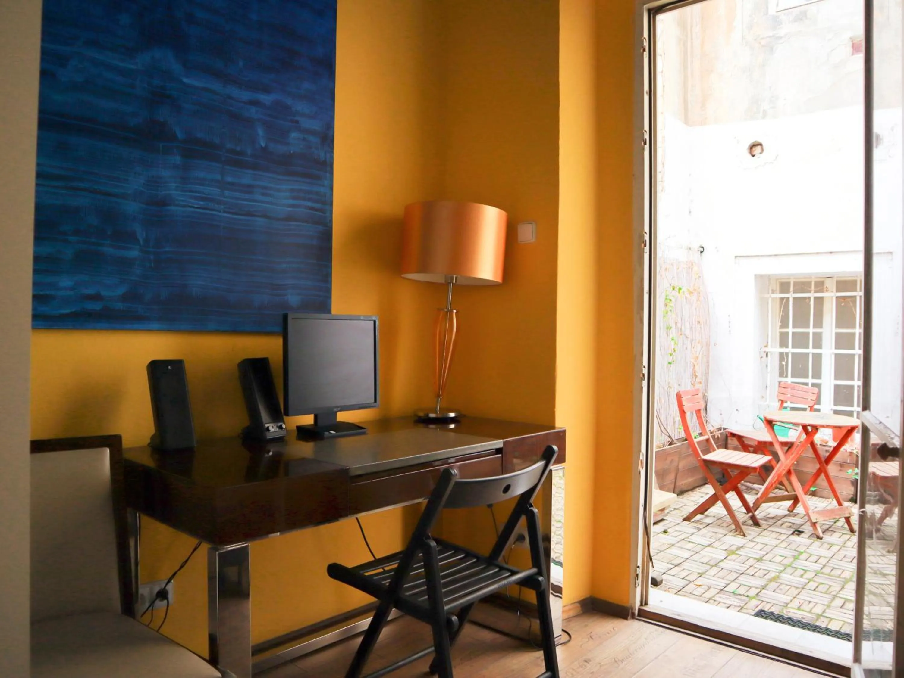 Charles Bridge Hostel & Apartments