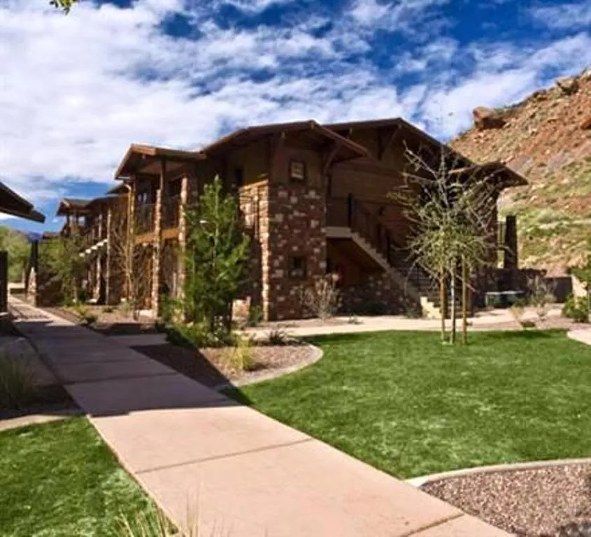 Facade/entrance in Cable Mountain Lodge
