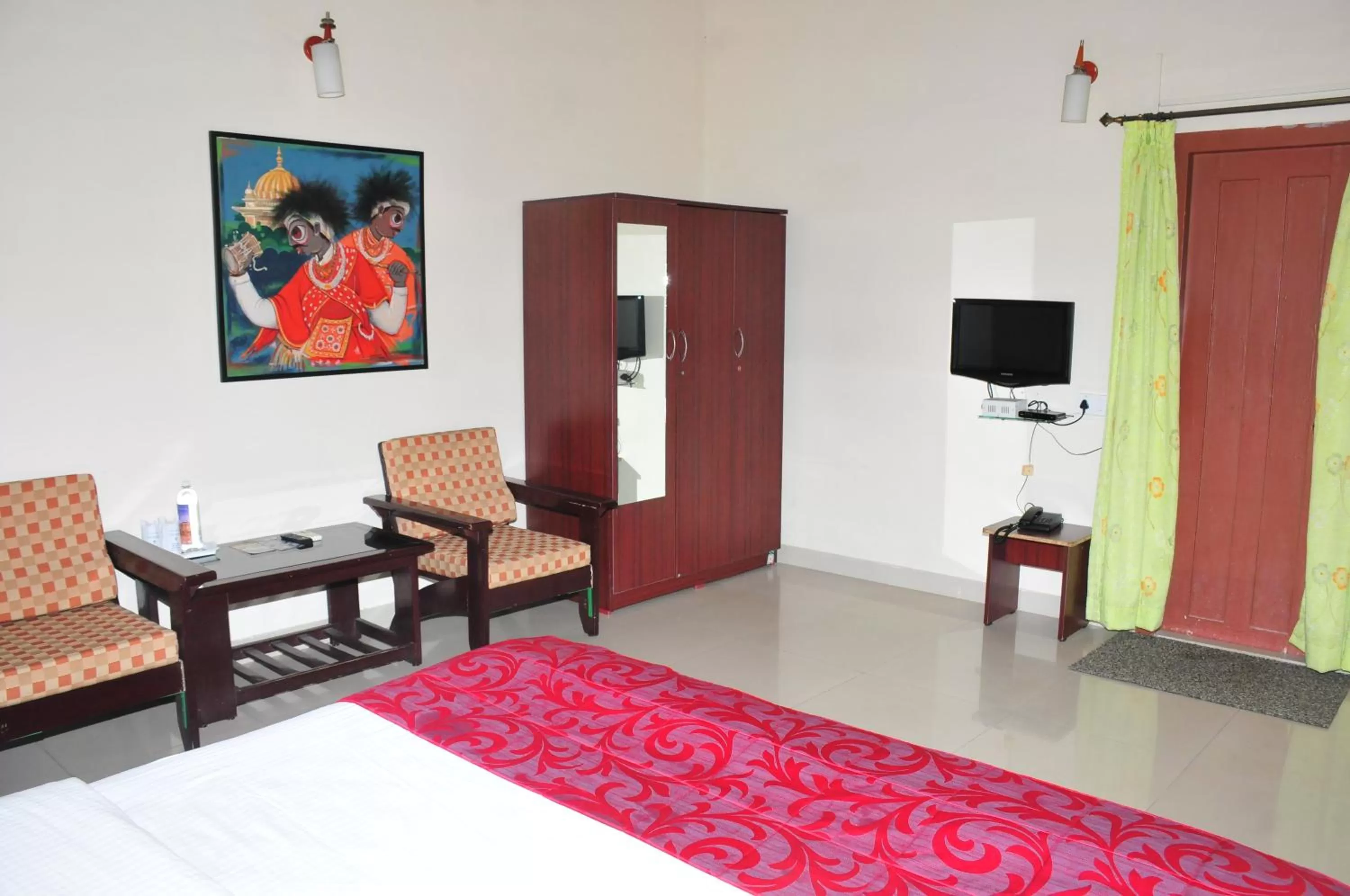 TV/Entertainment Center in KSTDC Hotel Mayura Velapuri Belur