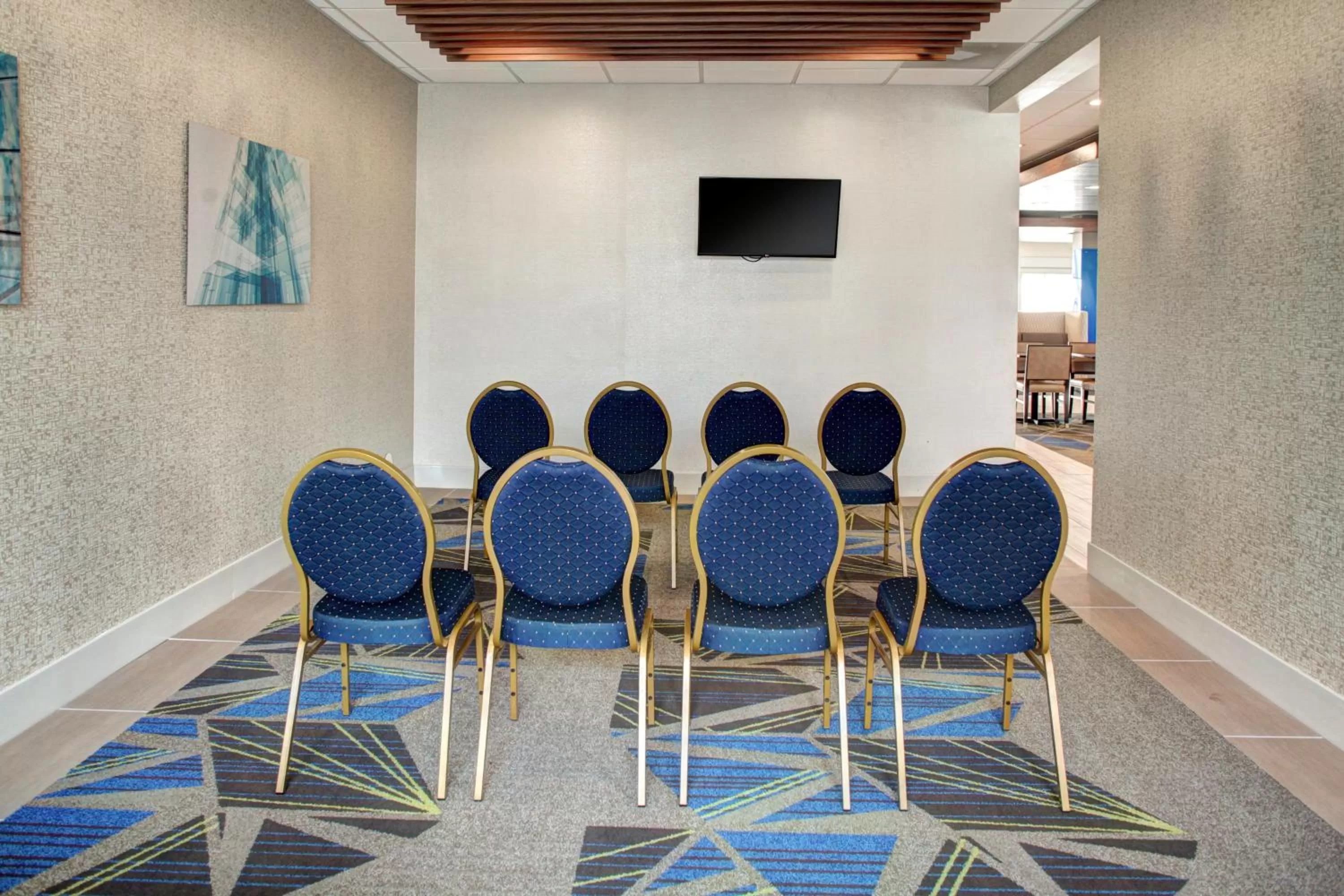 Meeting/conference room in Holiday Inn Express & Suites Coldwater by IHG