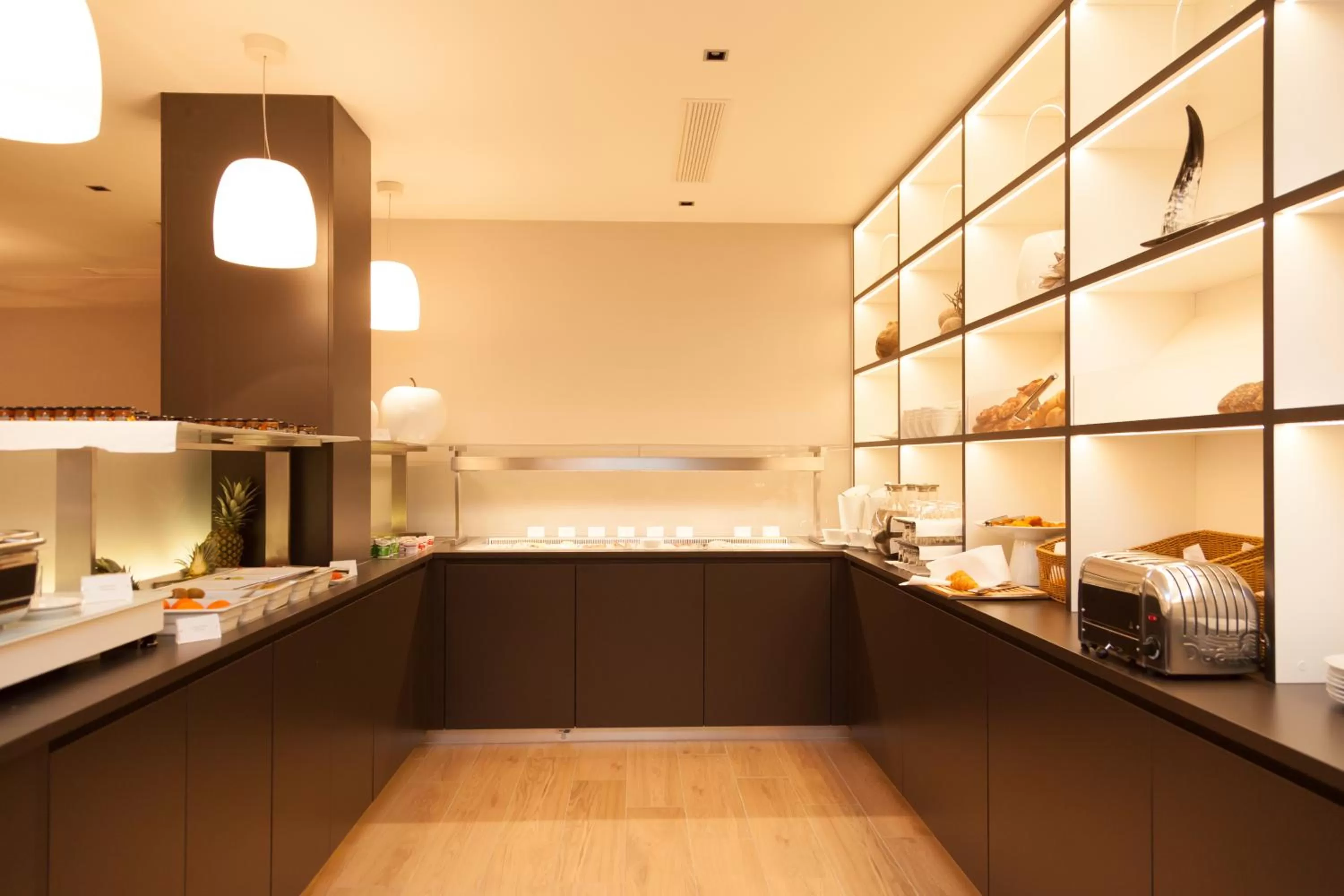 Restaurant/places to eat in relexa hotel München