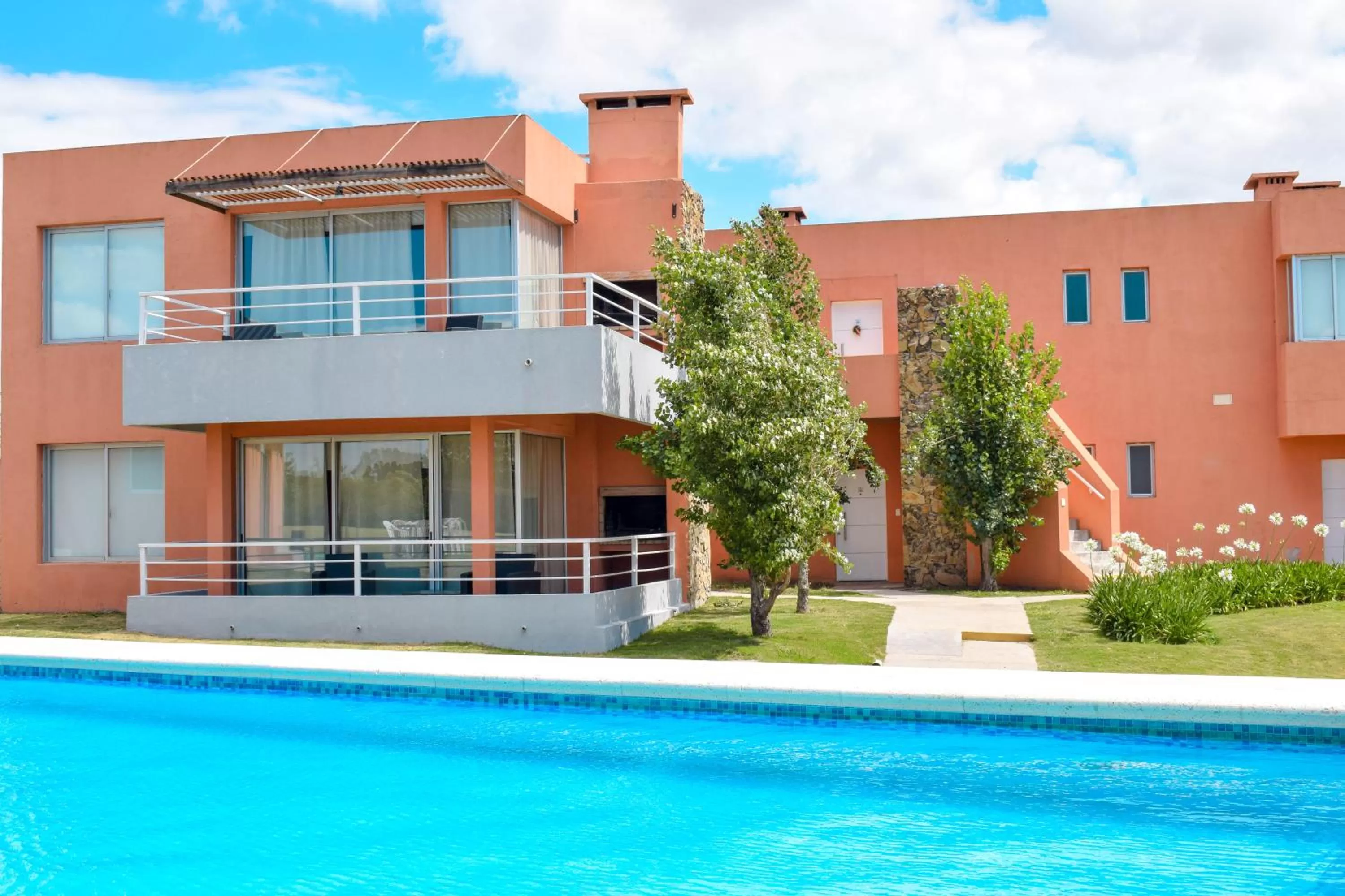 Swimming pool, Property Building in Lomas del Real Aparthotel