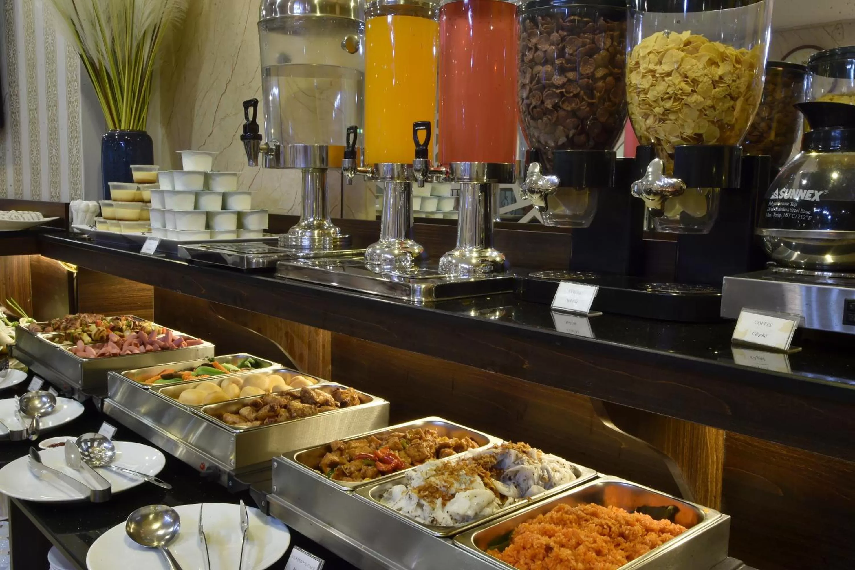 Breakfast in Hanoi Eternity Hotel