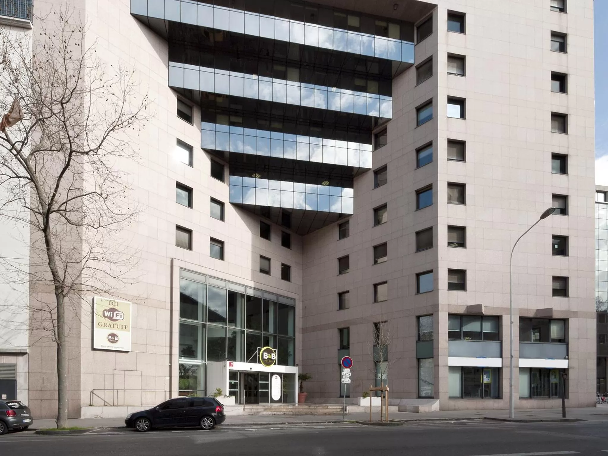 Facade/entrance in B&B HOTEL Lyon Centre Part-dieu Gambetta