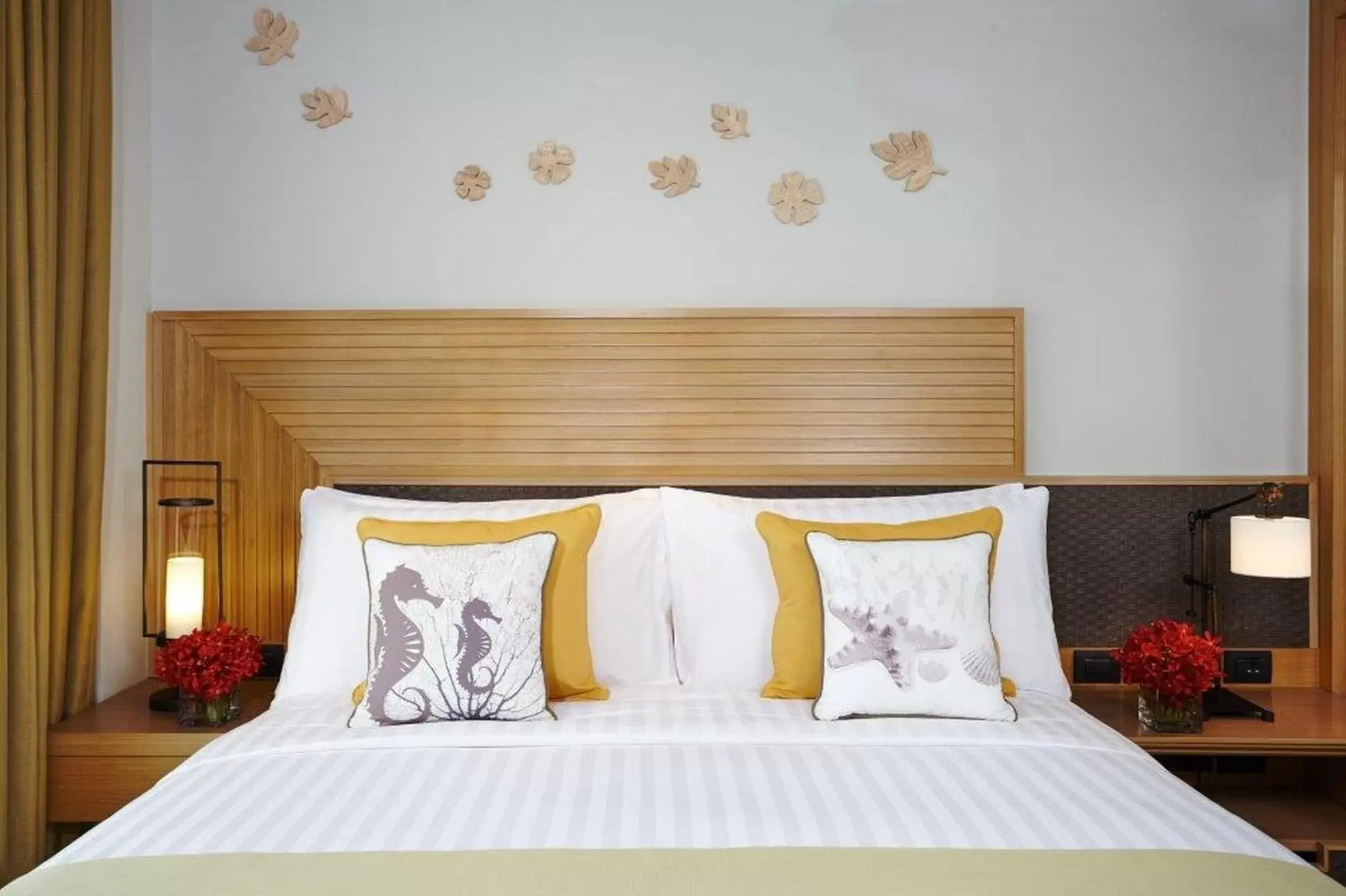 One-Bedroom Suite Ocean Coral Lounge in Amari Phuket One-Bedroom Suite Ocean Coral Lounge in Amari Phuket