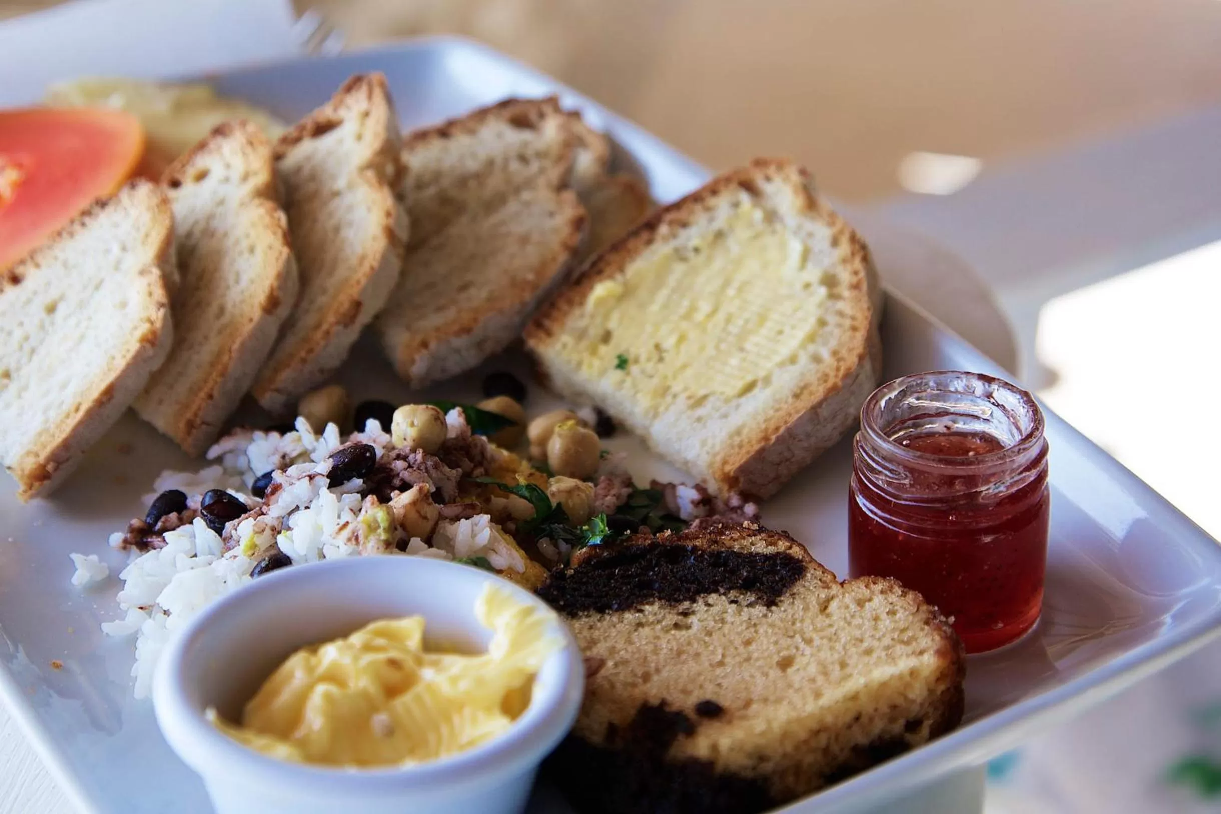 Restaurant/places to eat in Punta Piedra Beach Posada