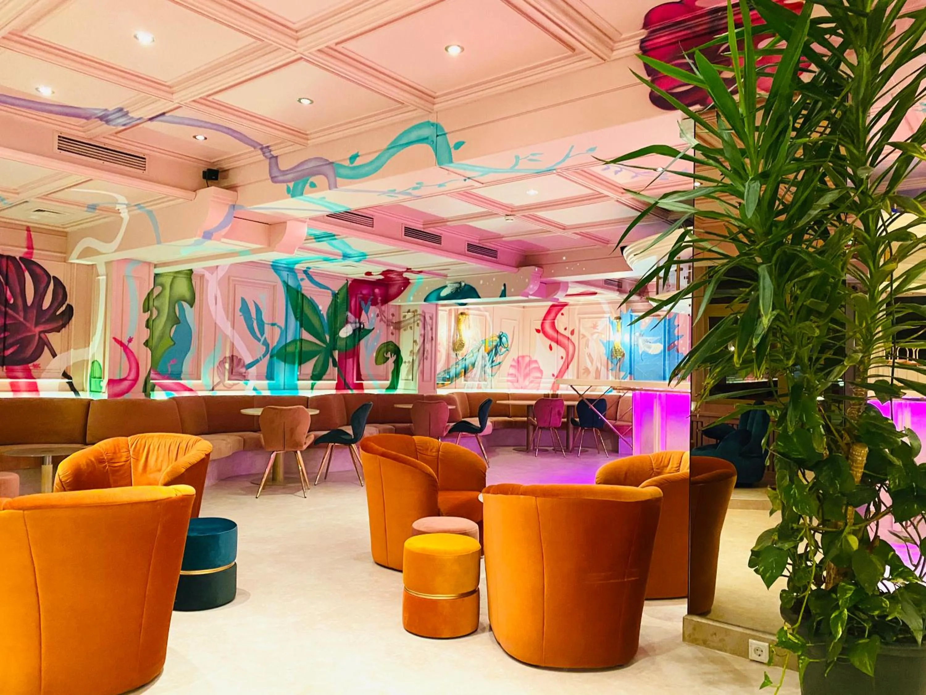 Lounge or bar in Hotel Saalbacher Hof