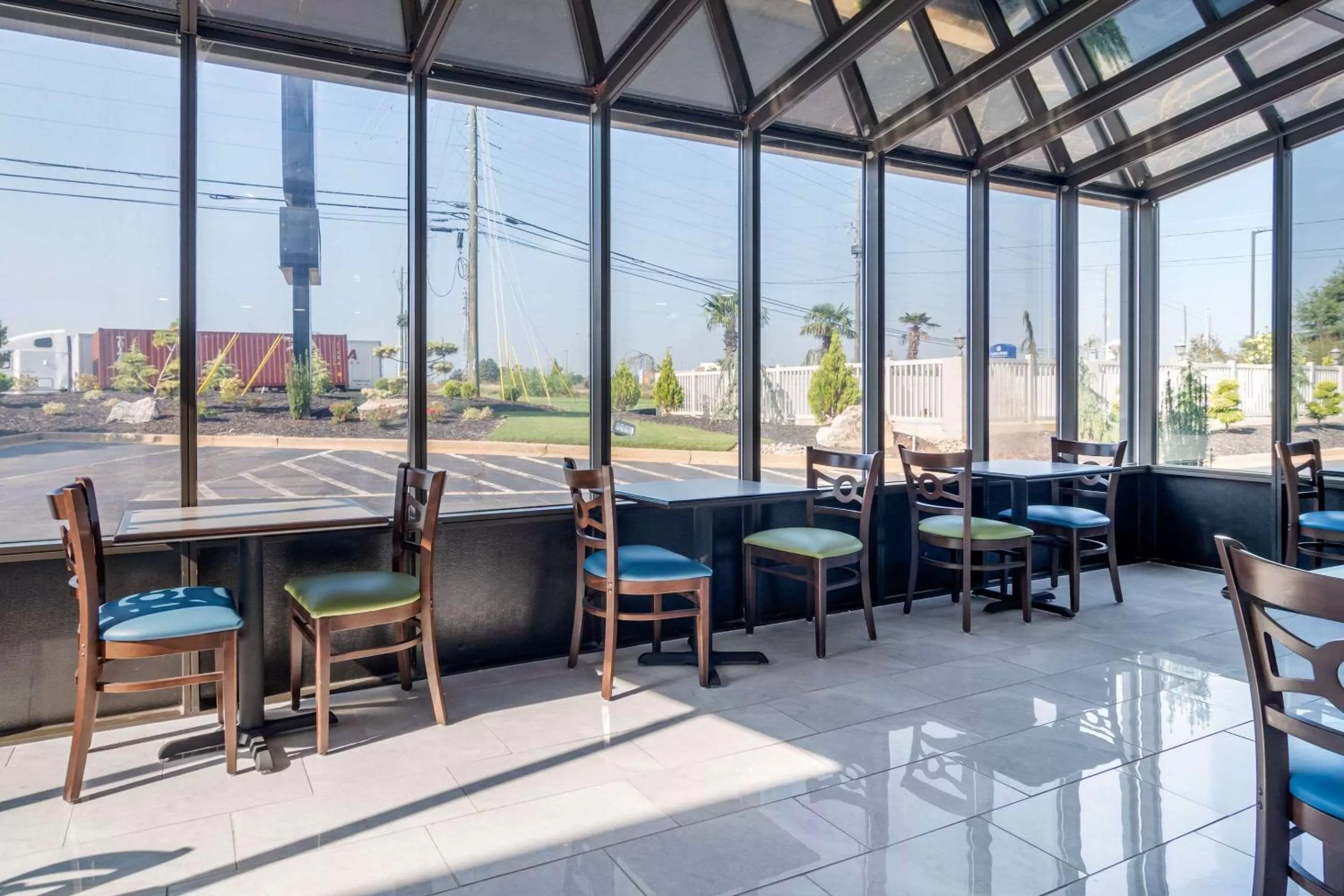 Restaurant/places to eat in Quality Inn McDonough Atlanta South