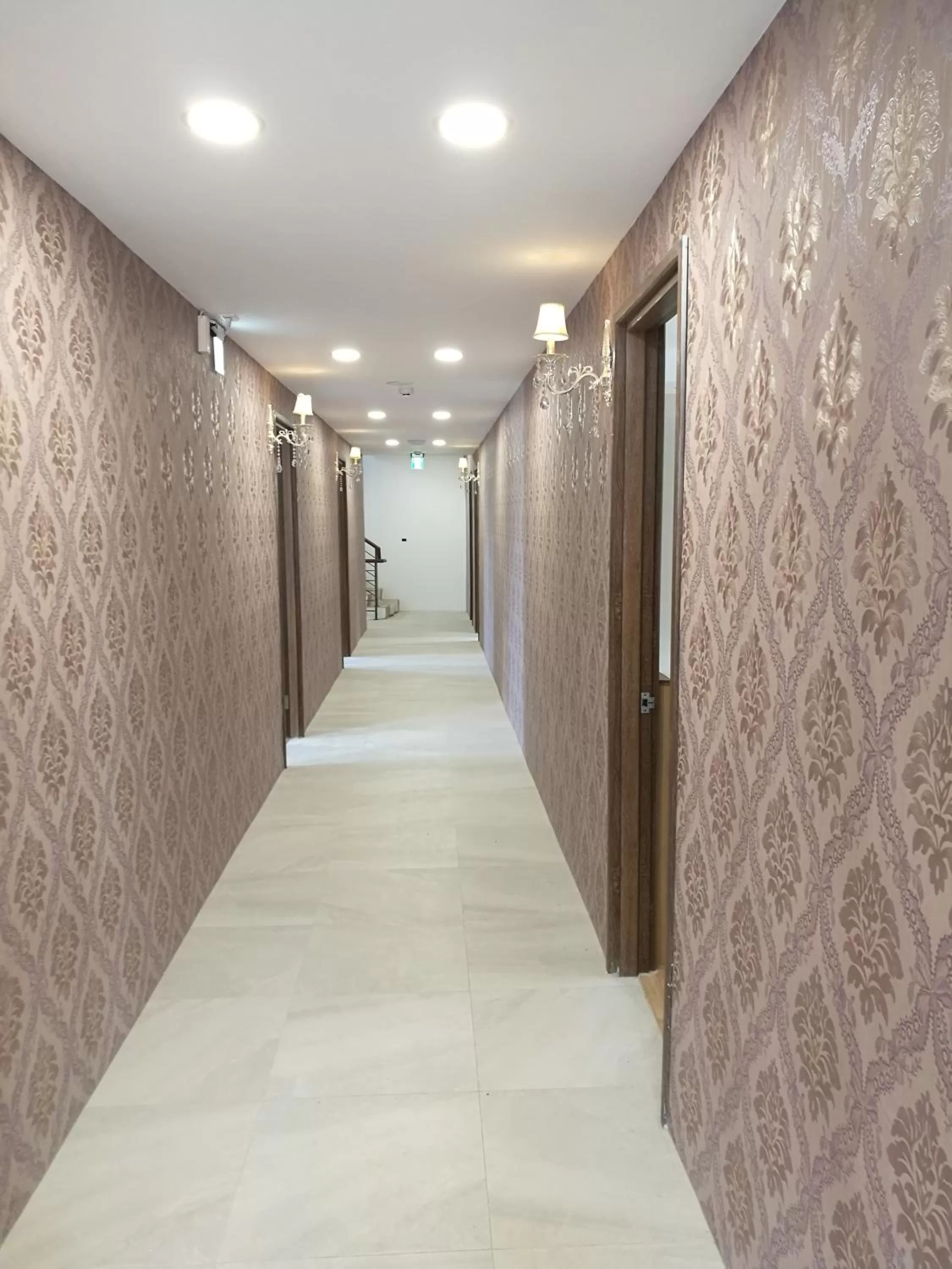 Lobby or reception in 名竹旅社 Minzu Hotel