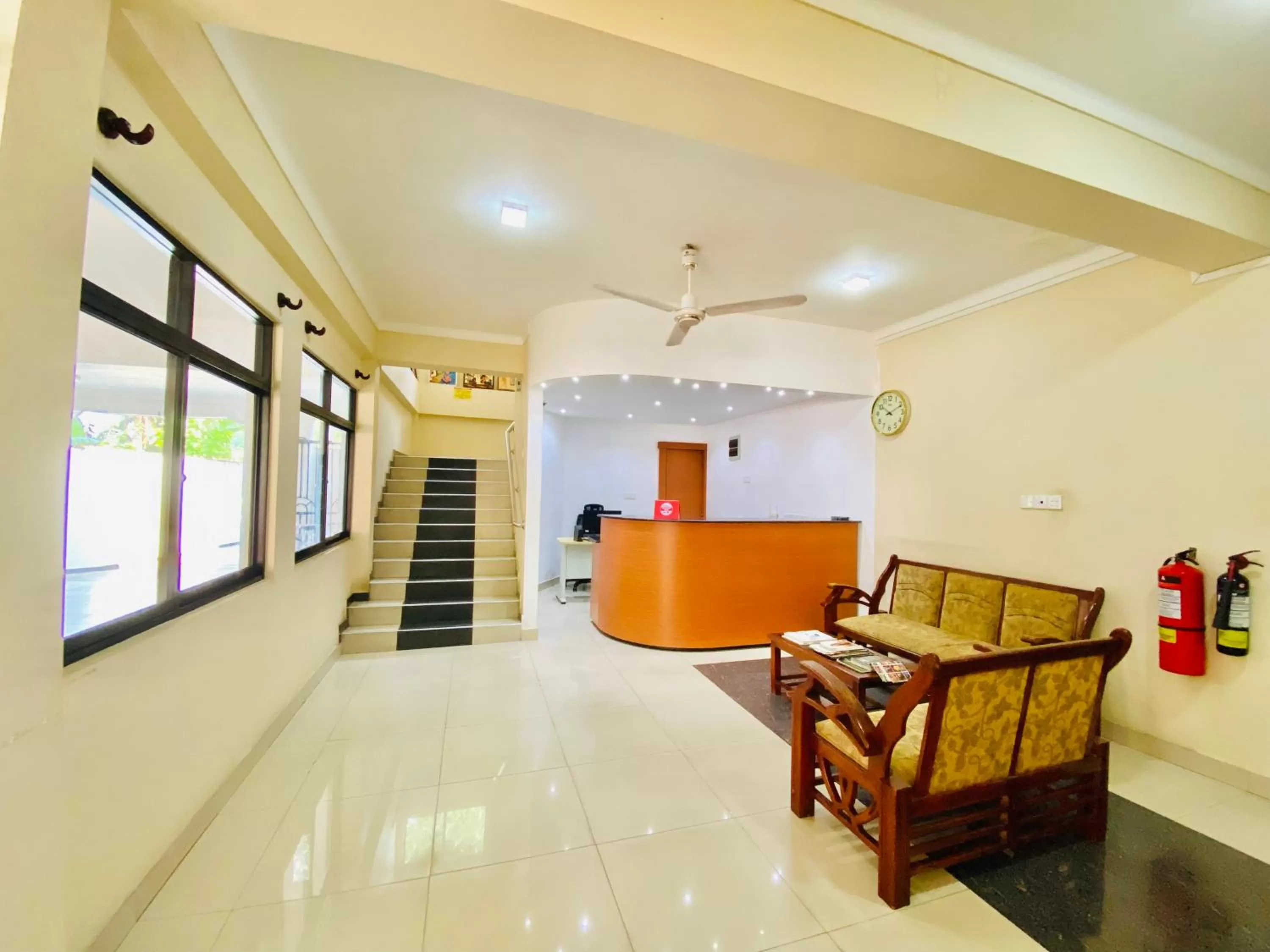 Lobby or reception in Yal's Town Inn