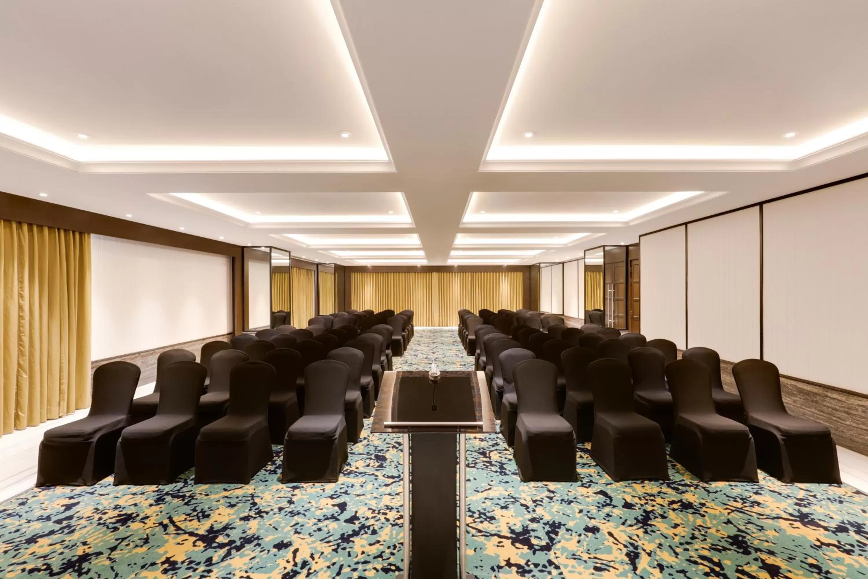 Banquet/Function facilities in Lemon Tree Premier, Mumbai International Airport