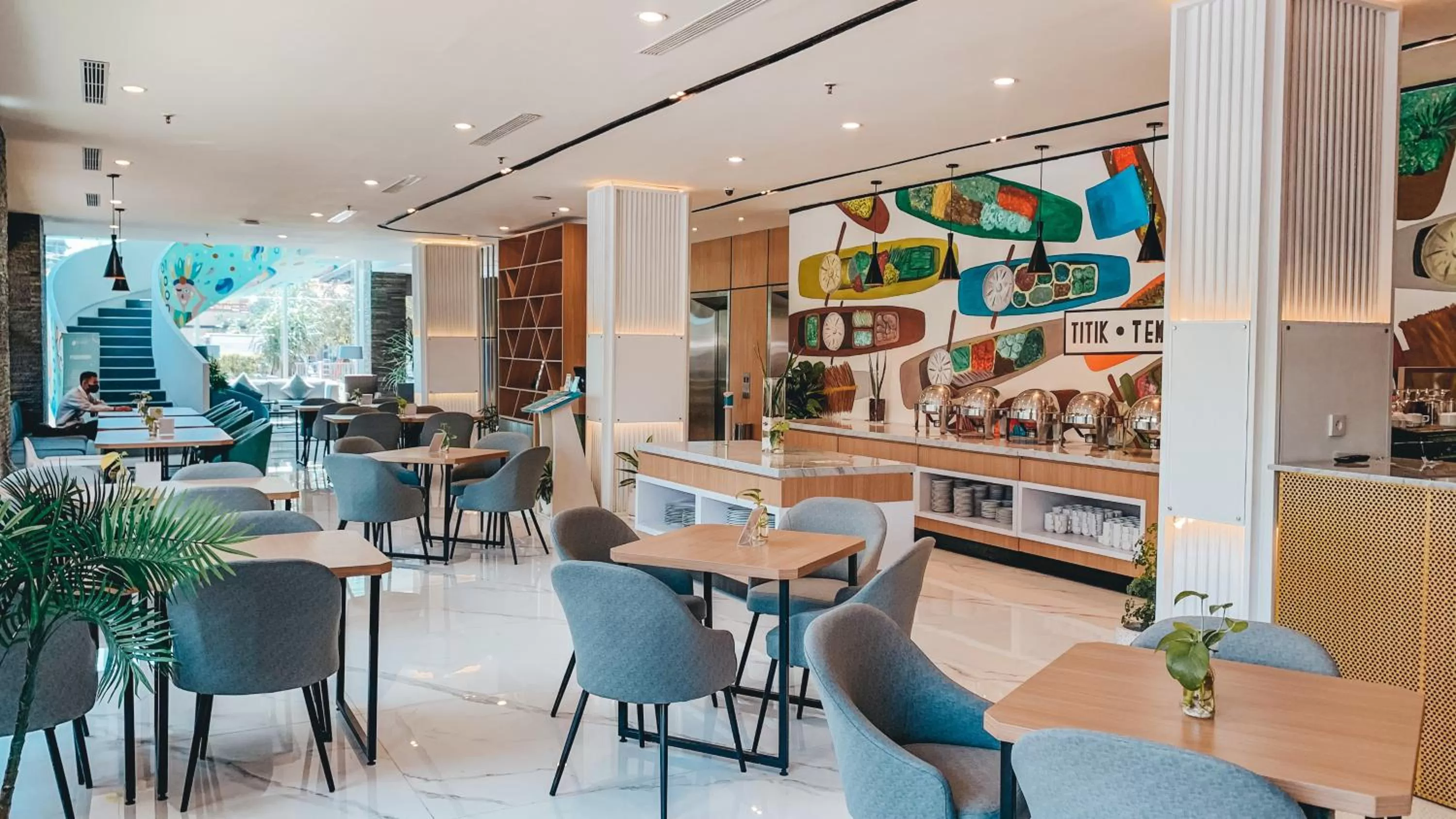 Restaurant/places to eat in Regantris Surabaya