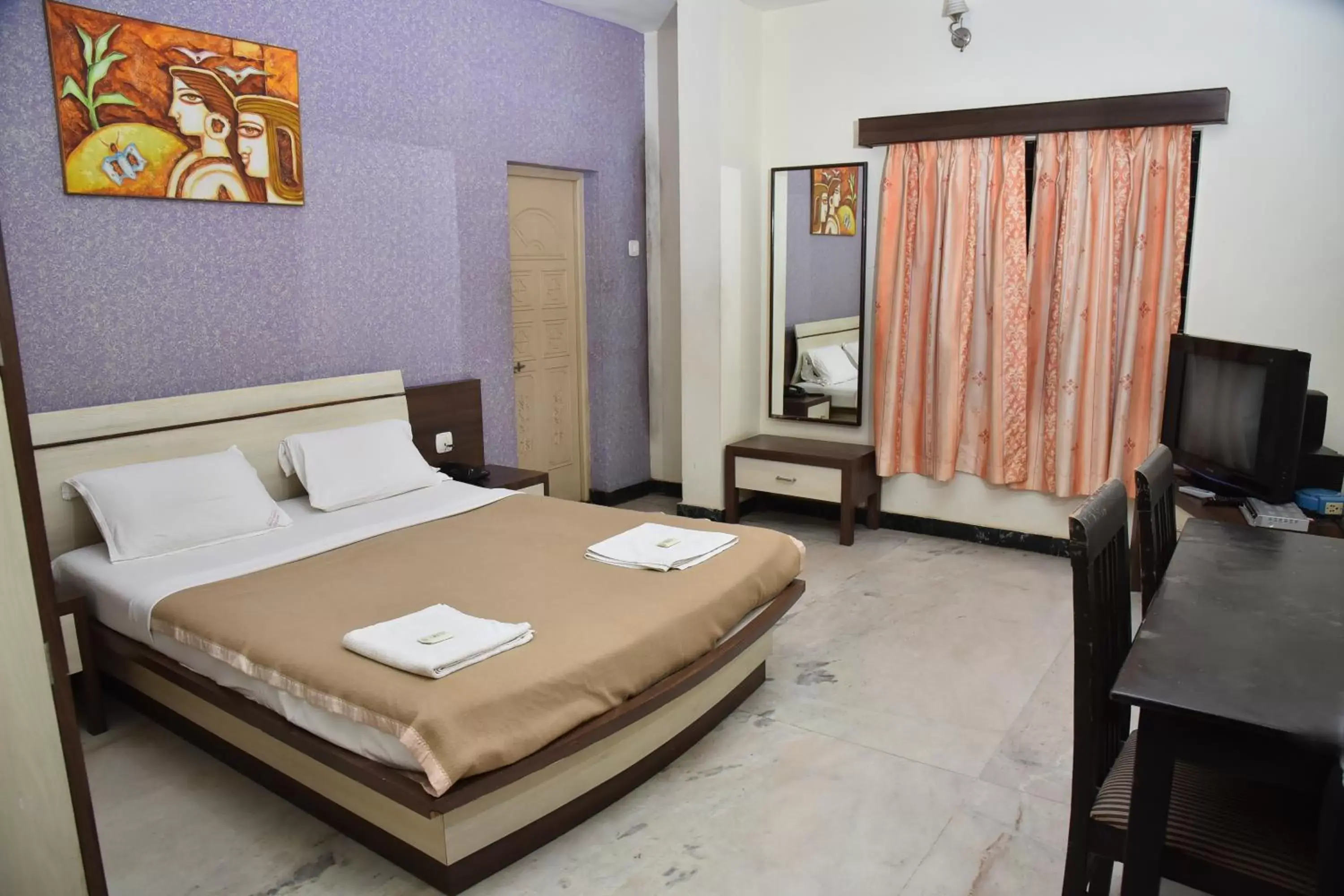 Standard Double Room with Fan in Hotel Ashlesh Manipal Standard Double Room with Fan in Hotel Ashlesh Manipal