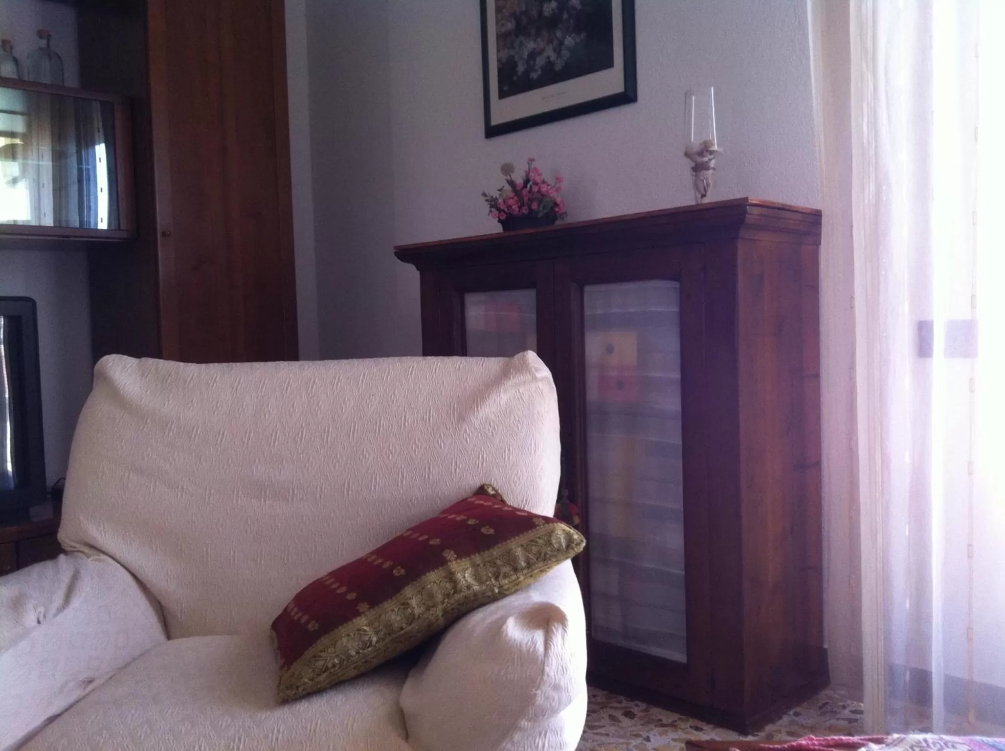 Seating area in Cav Costa degli Etruschi