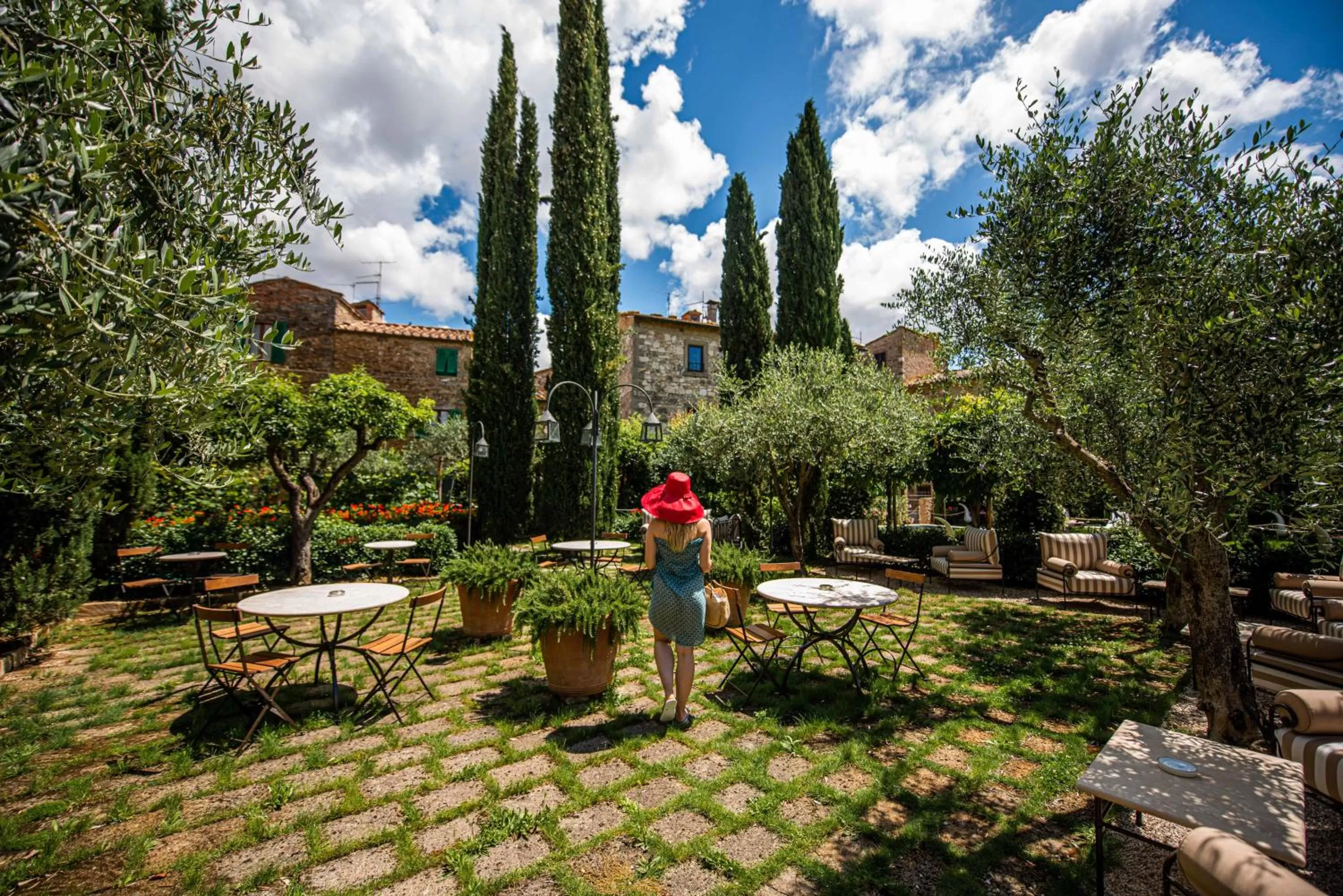 People in PALAZZO DEL CAPITANO Wellness & Relais - Luxury Borgo Capitano Collection