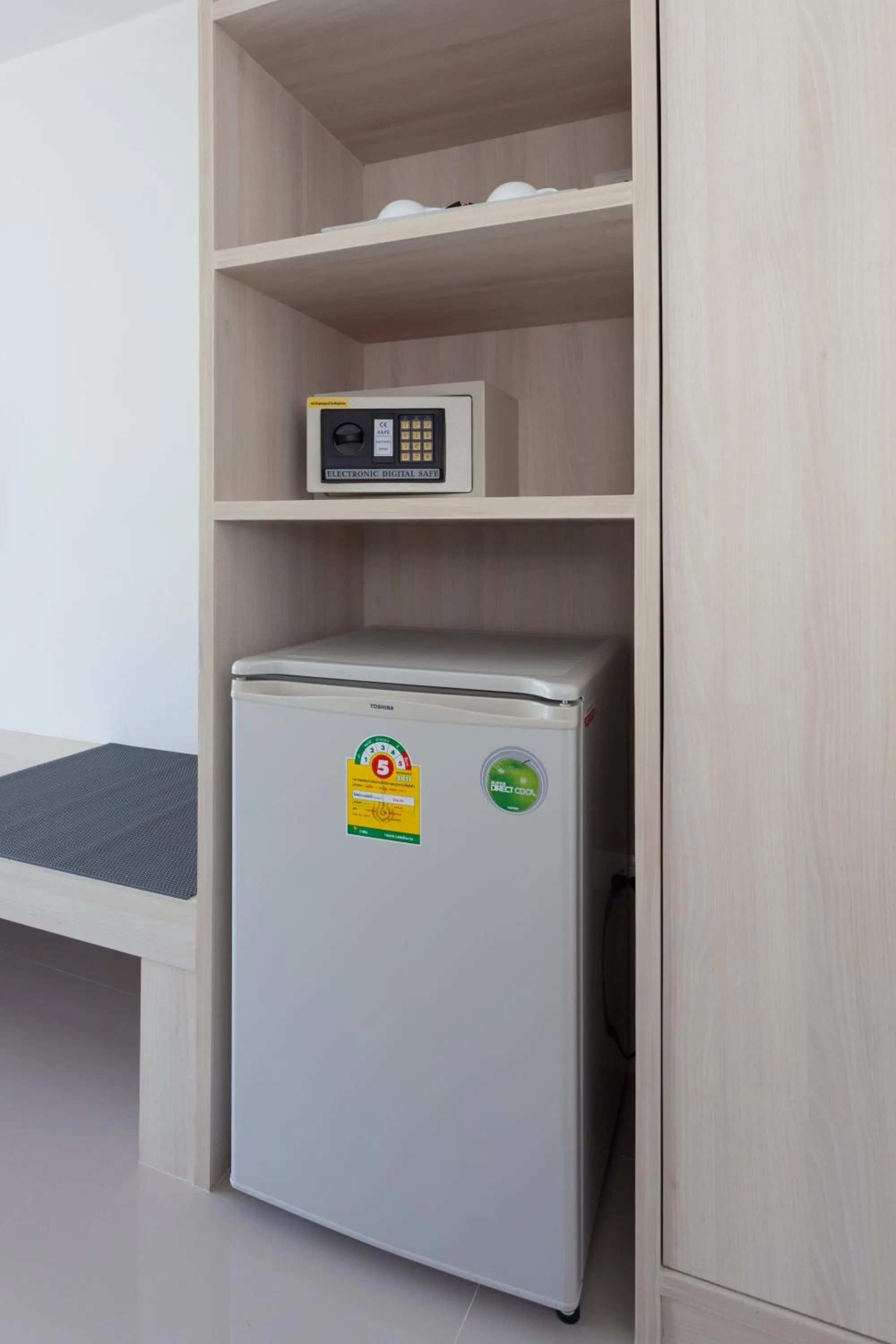 Kitchen or kitchenette in Coral Inn