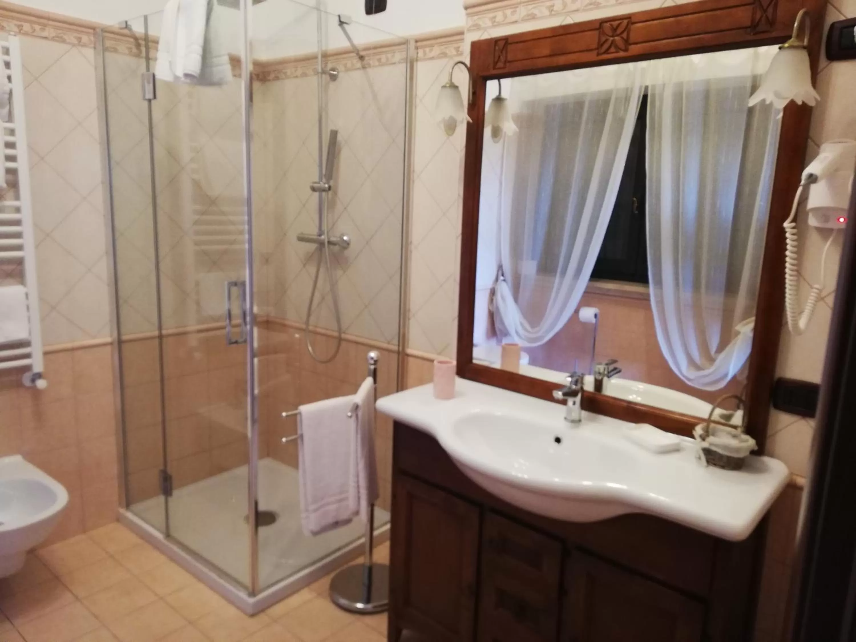 Bathroom in Relais Maria Luisa Locazione turistica di Simona Capaccio