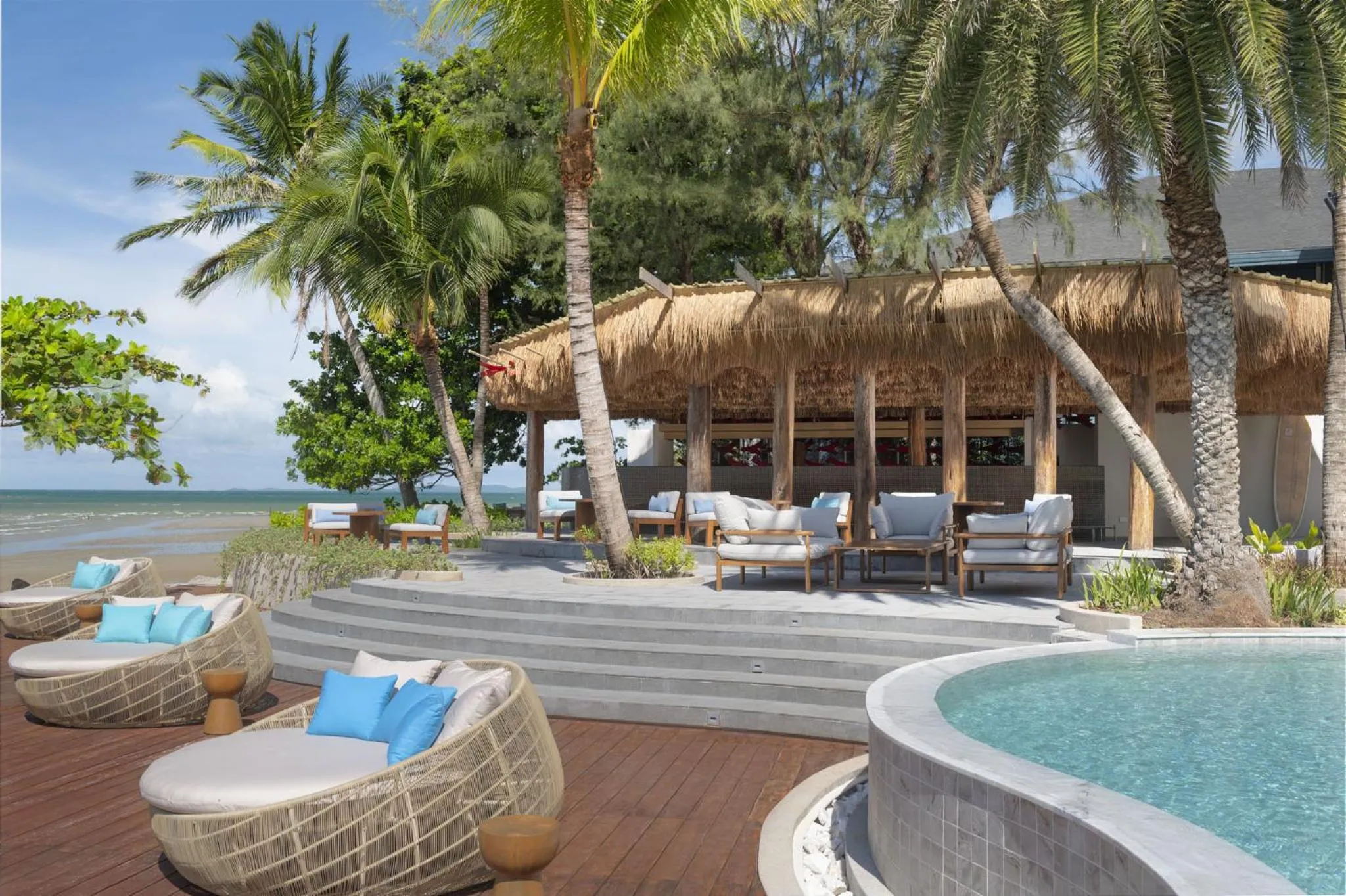 Restaurant/places to eat in Mercure Rayong Lomtalay Villas & Resort