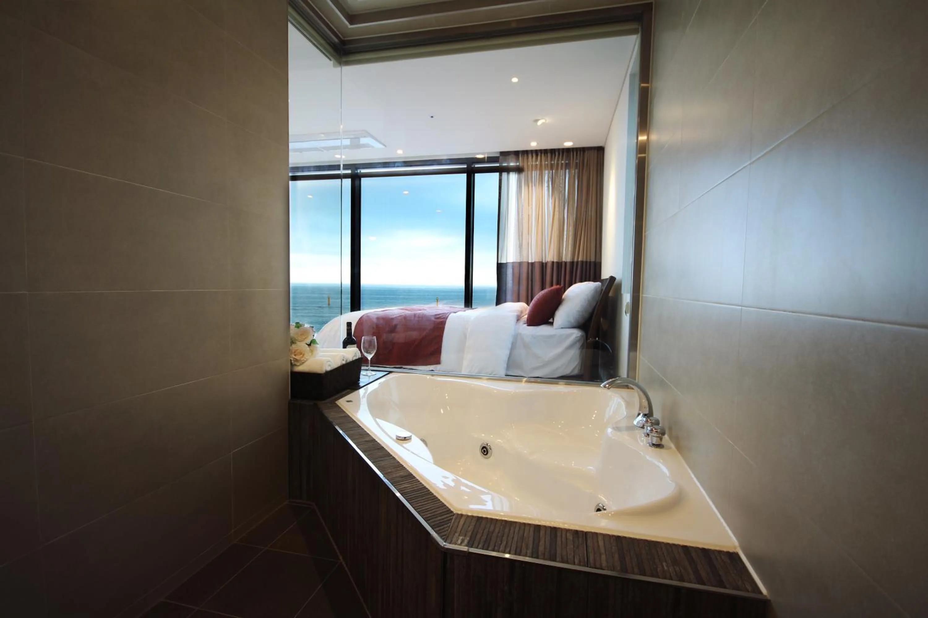 Bathroom, Bed in Vista Resort Jeju