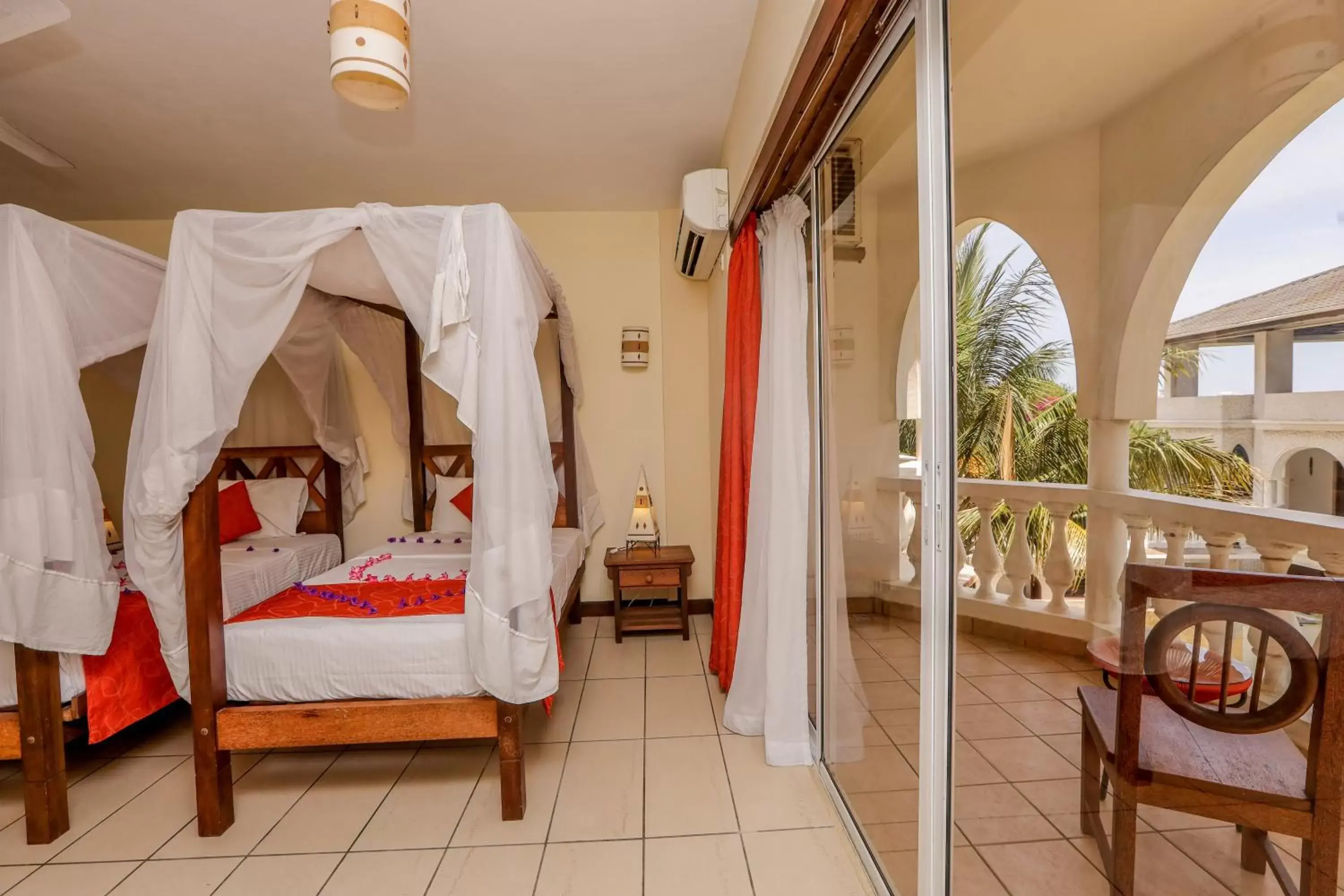 Standard Twin Room with Garden View - single occupancy in CityBlue Creekside Hotel & Suites Standard Twin Room with Garden View - single occupancy in CityBlue Creekside Hotel & Suites