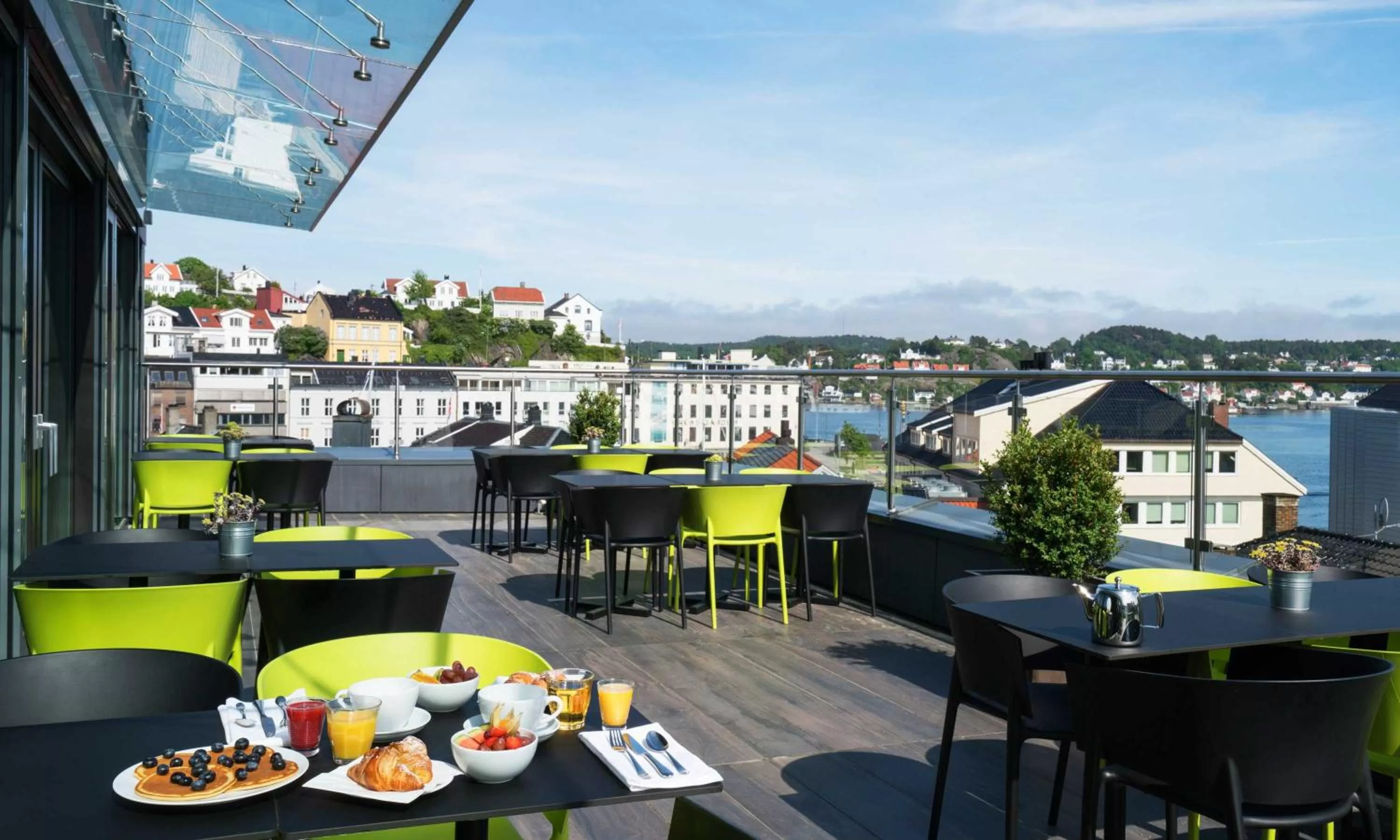 Buffet breakfast in Thon Hotel Arendal