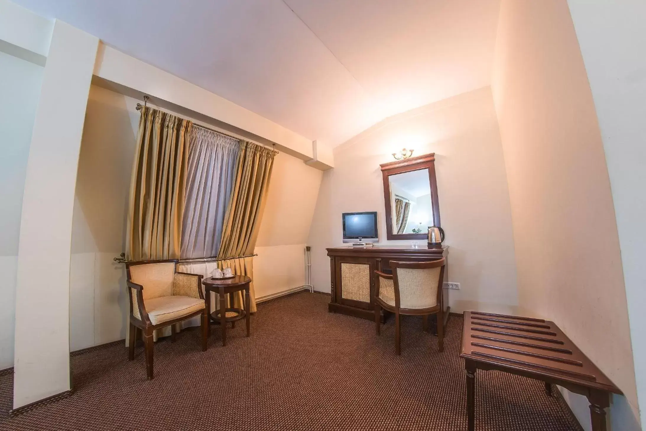 Deluxe Double Room in Atrium Hotel Ateneu City Center Deluxe Double Room in Atrium Hotel Ateneu City Center