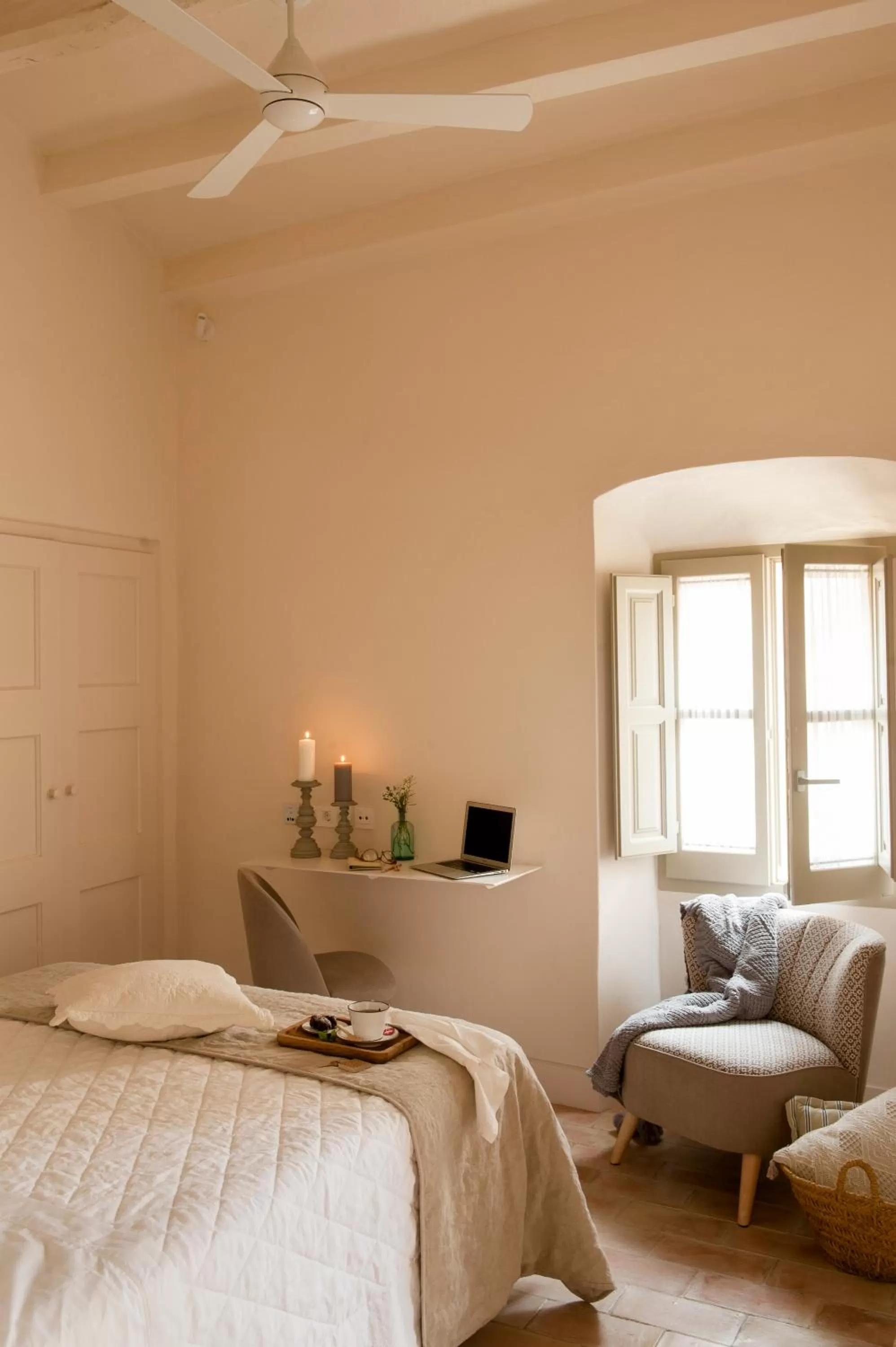 Bed in Arkhé Hotel Boutique Pals