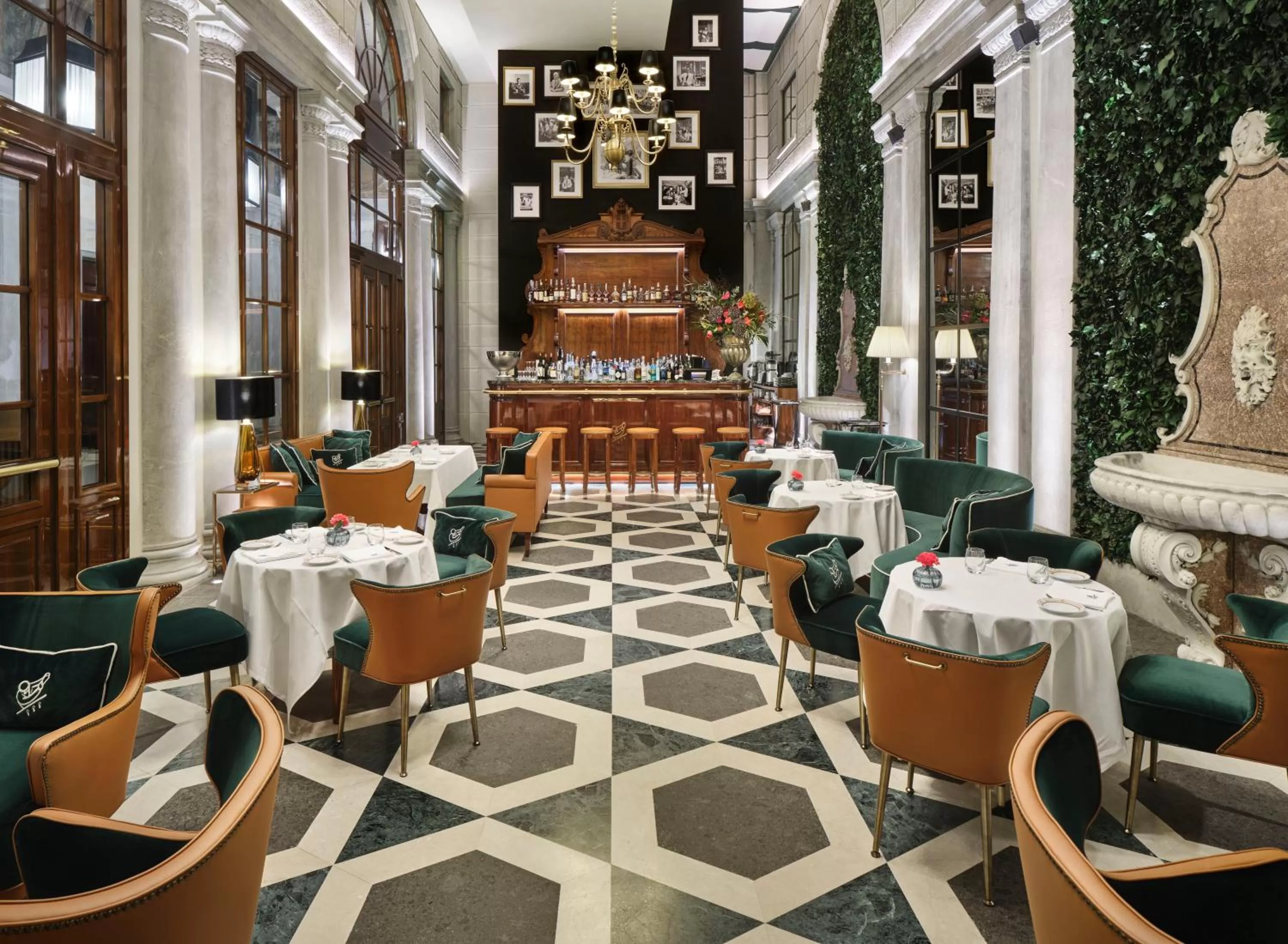 Restaurant/places to eat in Casa Cipriani Milano