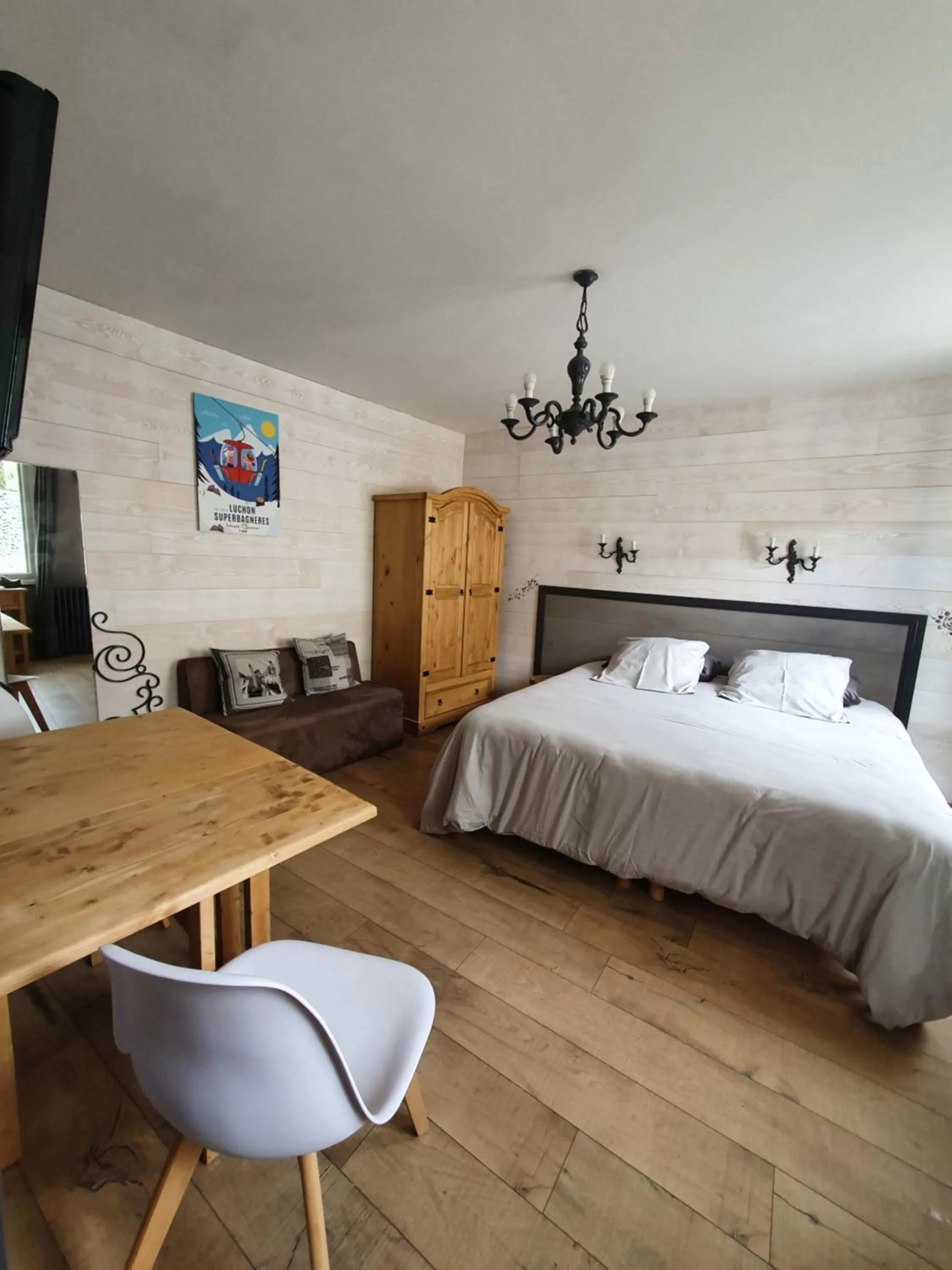 Bed in Le Patio de Luchon