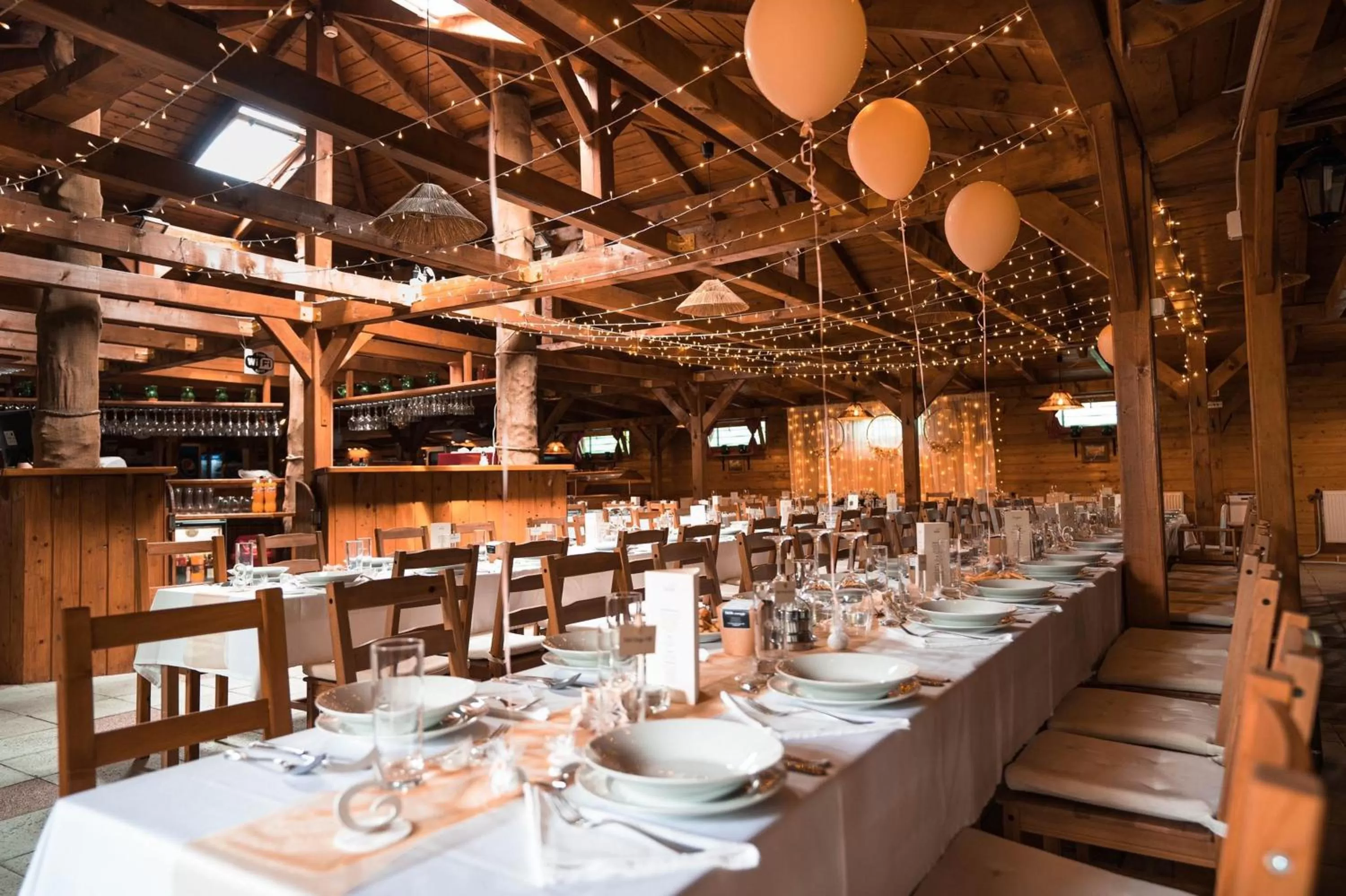 Restaurant/Places to Eat in Vadvirág Vendéglő és Panzió