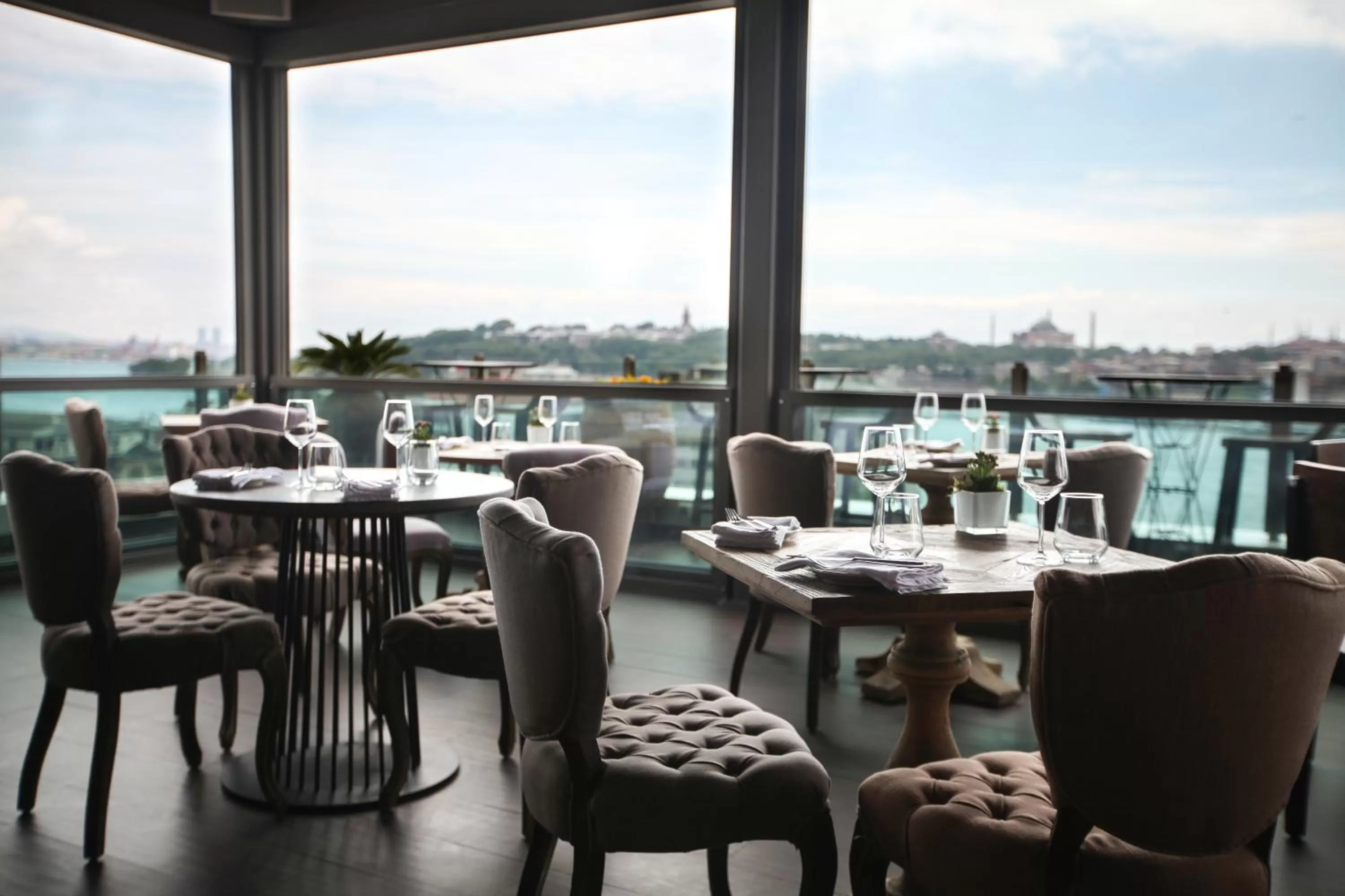 Restaurant/places to eat in The Bank Hotel Istanbul, a Member of Design Hotels